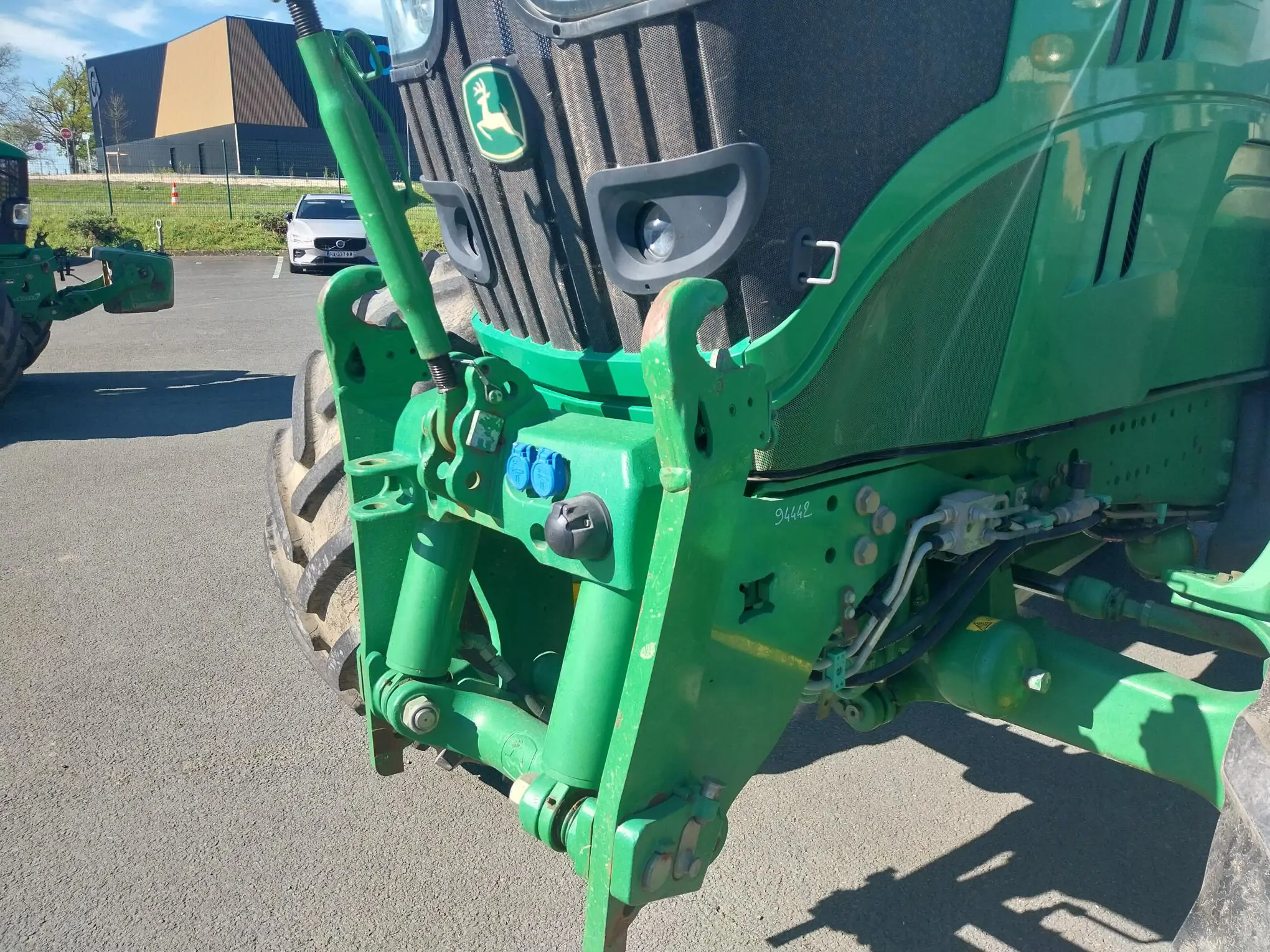 Image JOHN DEERE TRA 6150R PR+SUSP 650/65X42