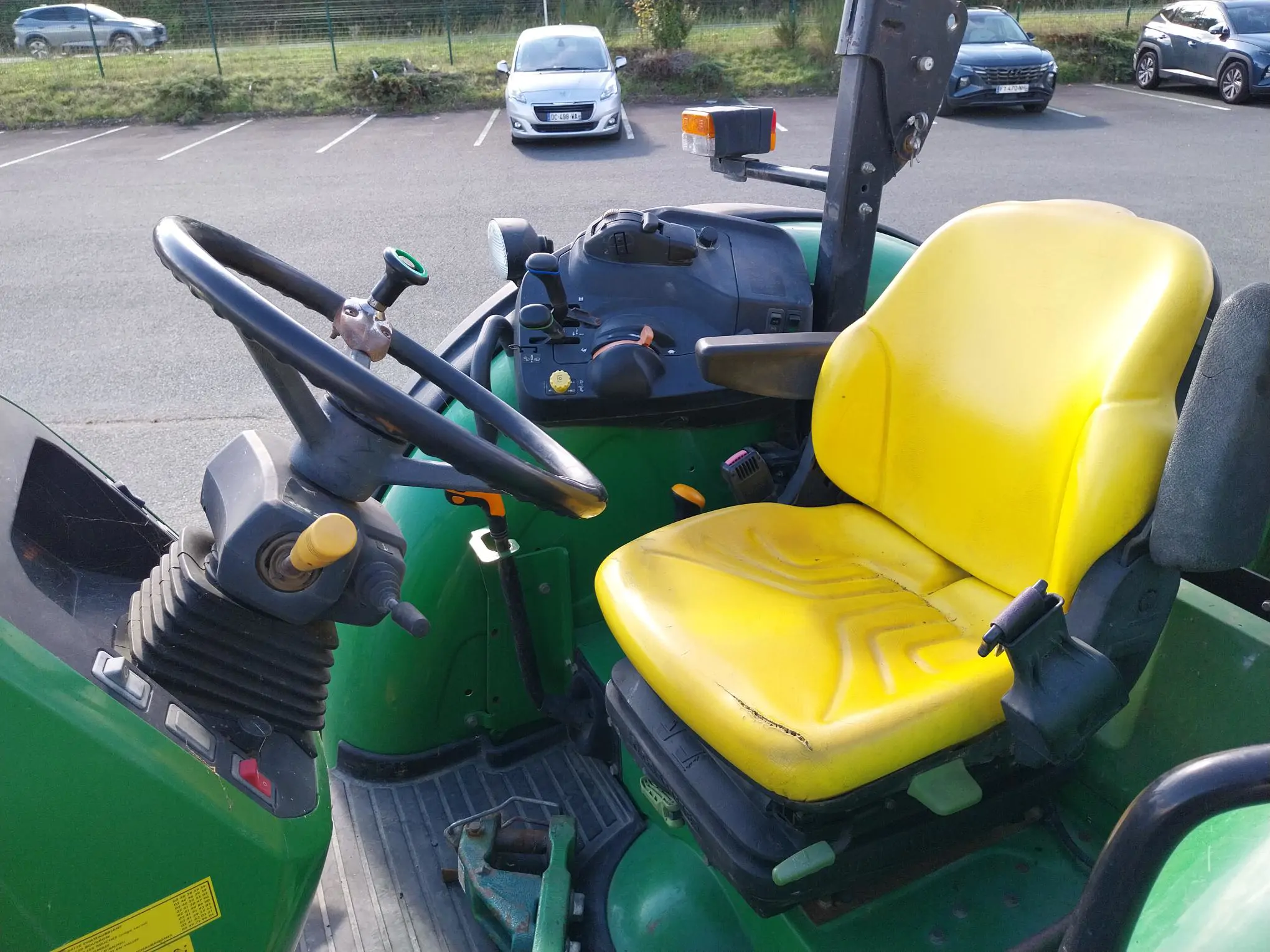 Image JOHN DEERE TRACTEUR JOHN DEERE 5085M CADR