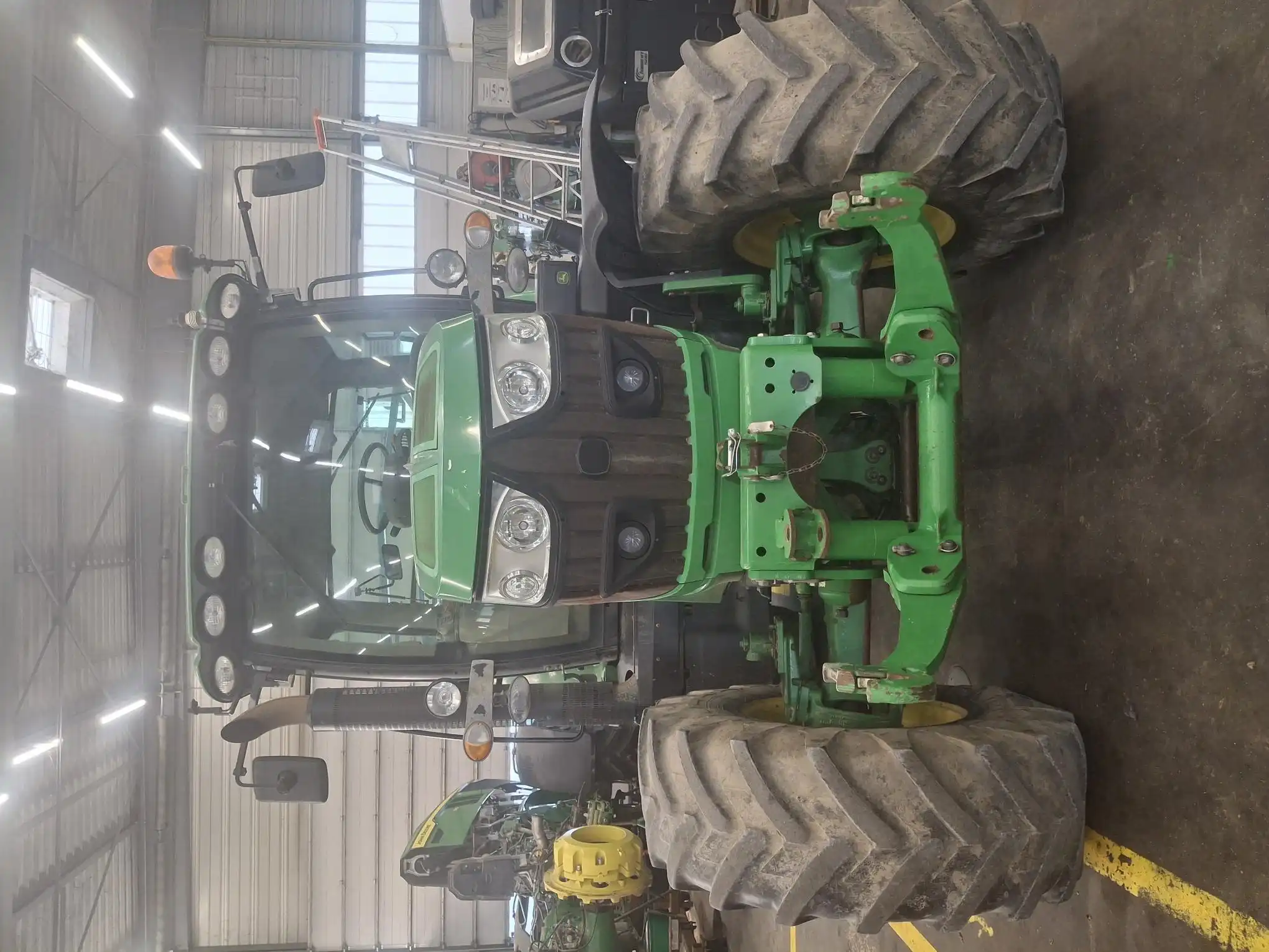 Image JOHN DEERE TRA JD 6115R PR+PACK 460/85X38