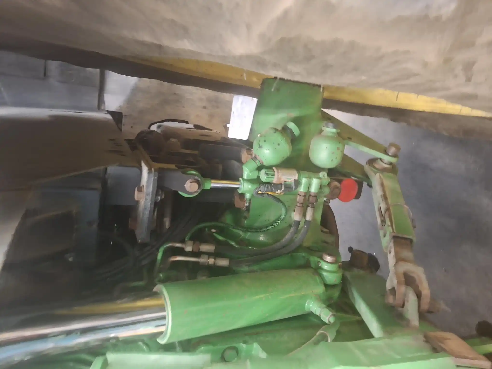 Image JOHN DEERE TRA JD 6115R PR+PACK 460/85X38