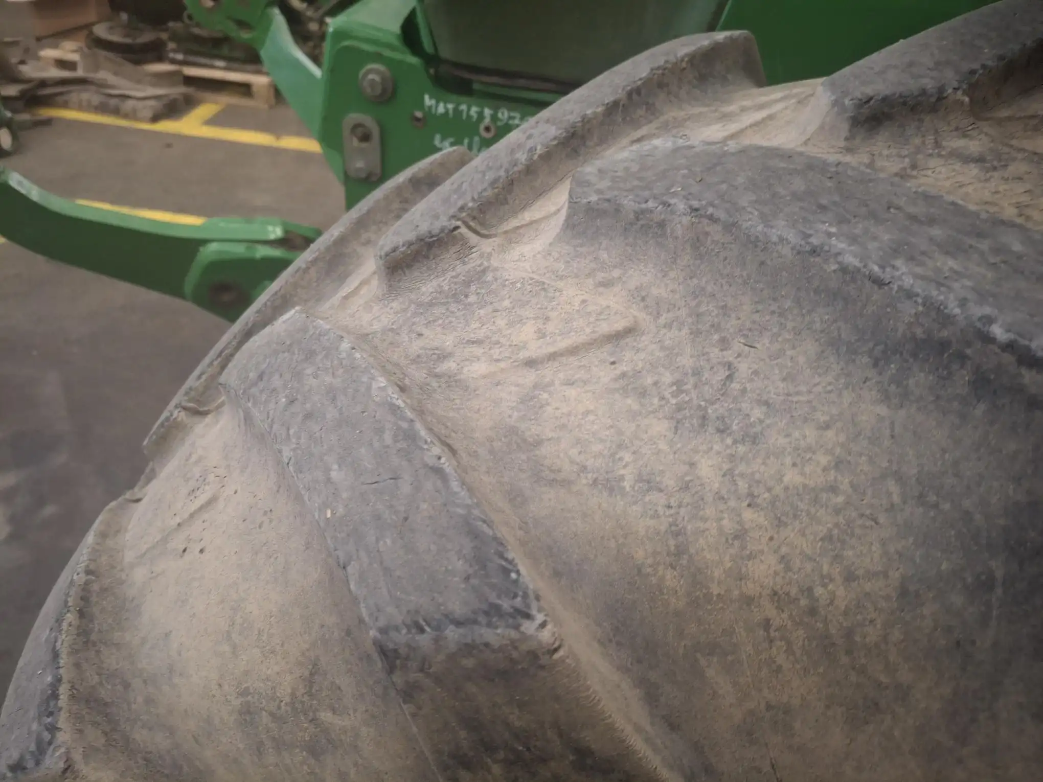 Image JOHN DEERE TRA JD 6115R PR+PACK 460/85X38