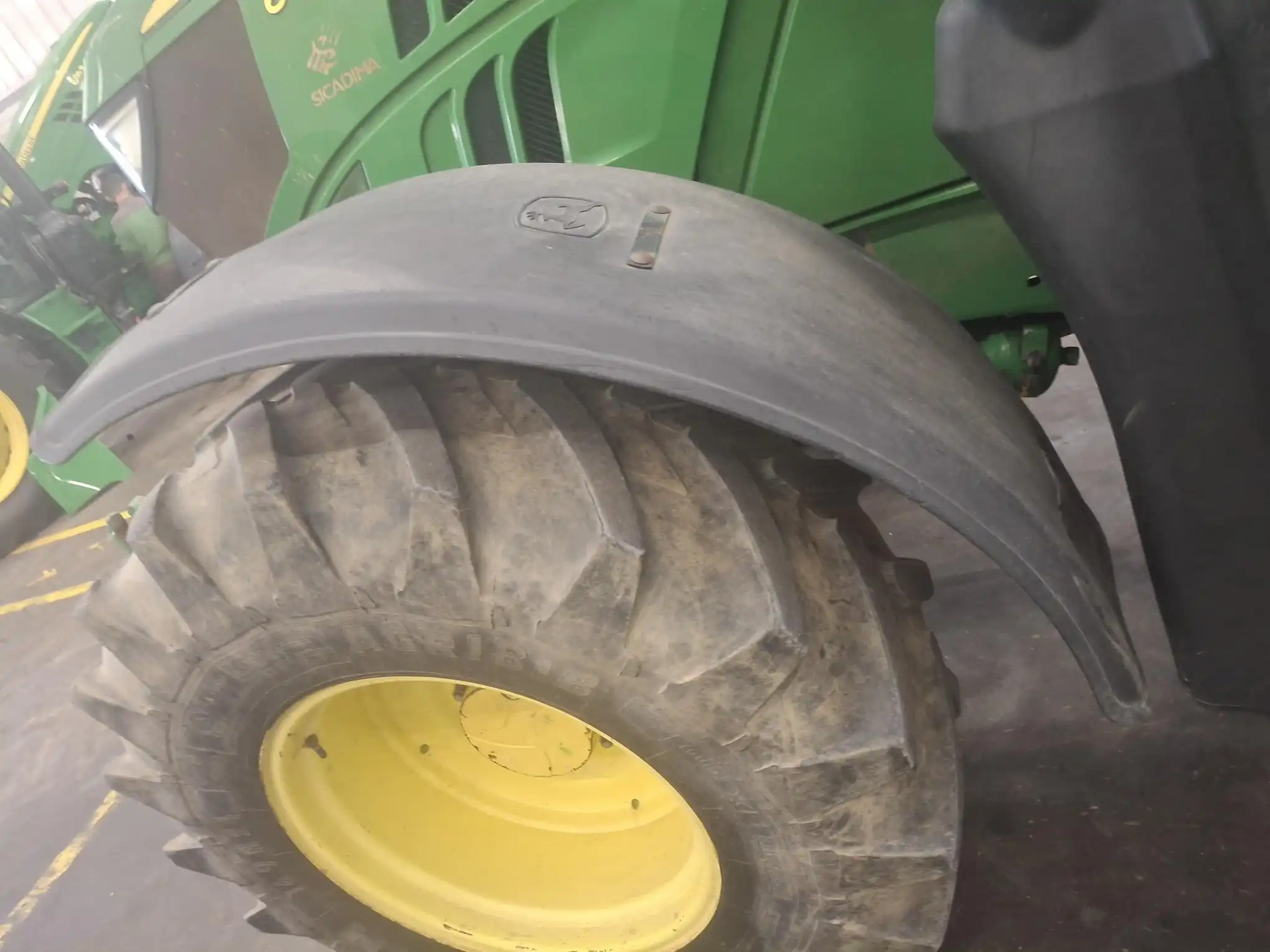 Image JOHN DEERE TRA JD 6115R PR+PACK 460/85X38