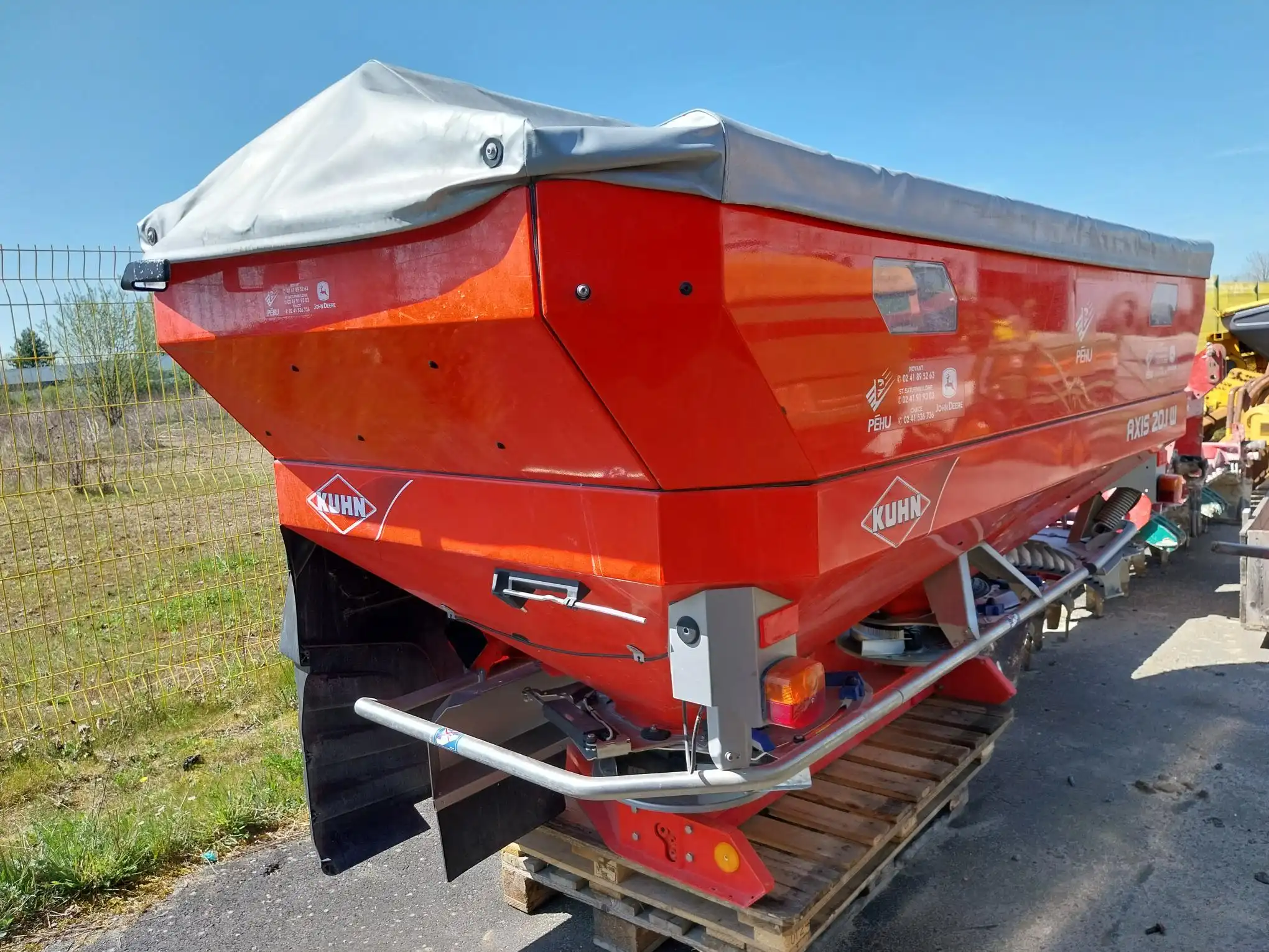Image KUHN AXIS 20.1 W T25