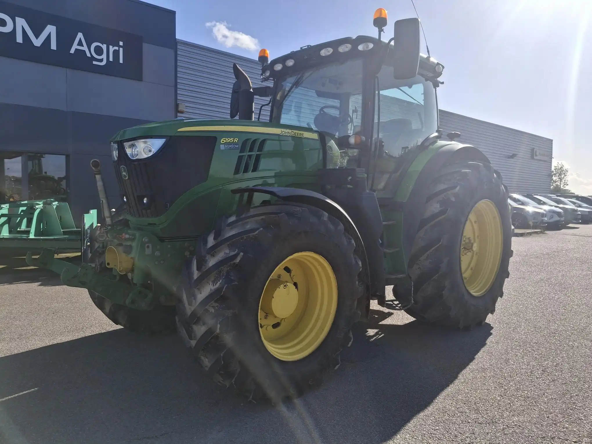 Photo JOHN DEERE TRACTEUR JOHN DEERE 6195R
