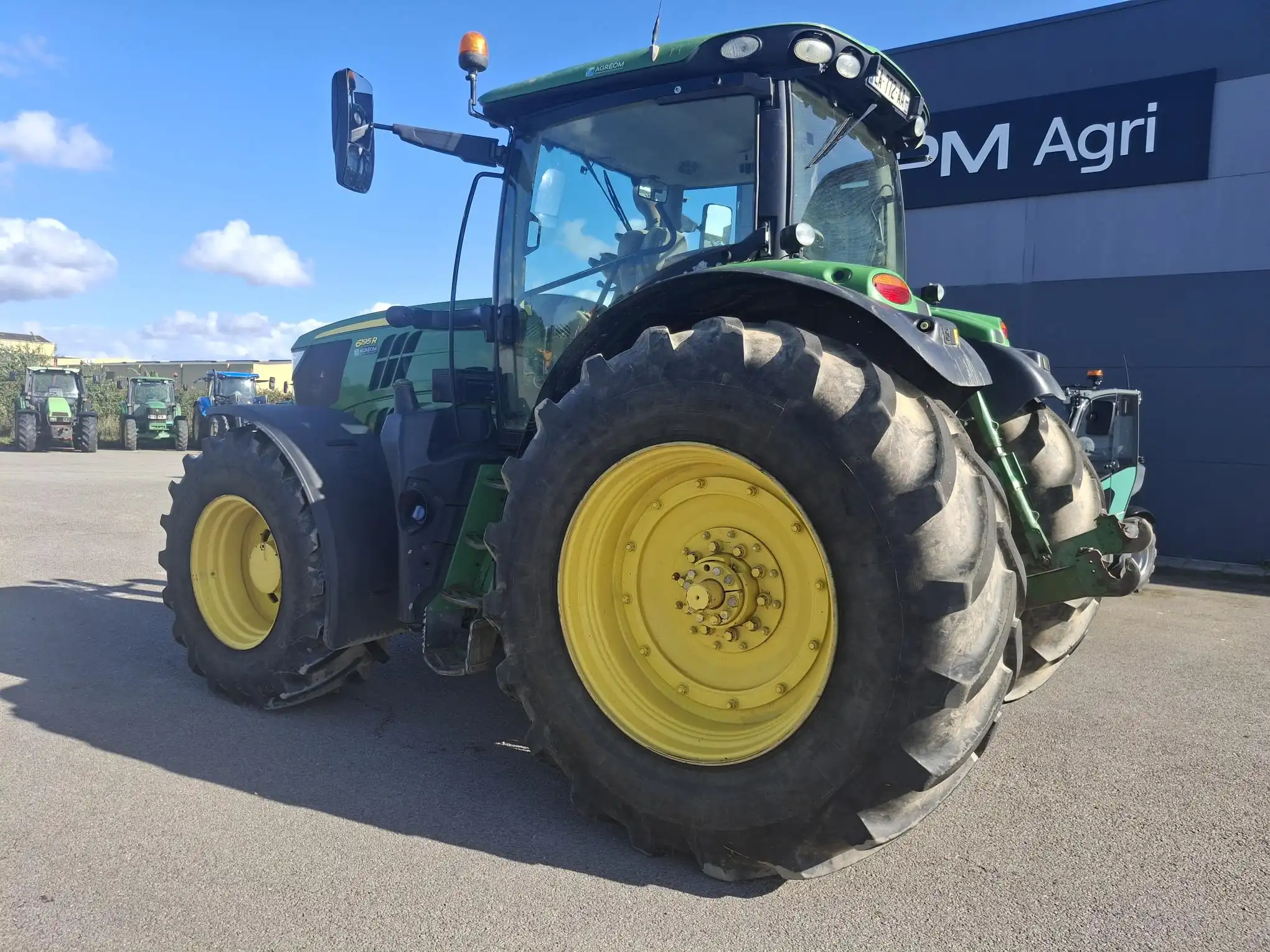 Image JOHN DEERE TRACTEUR JOHN DEERE 6195R