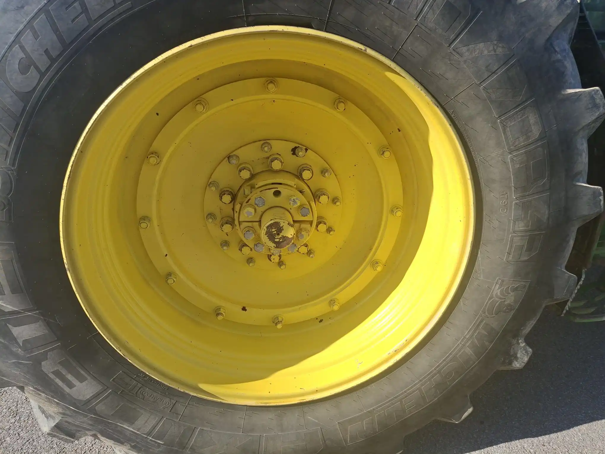 Image JOHN DEERE TRACTEUR JOHN DEERE 6195R