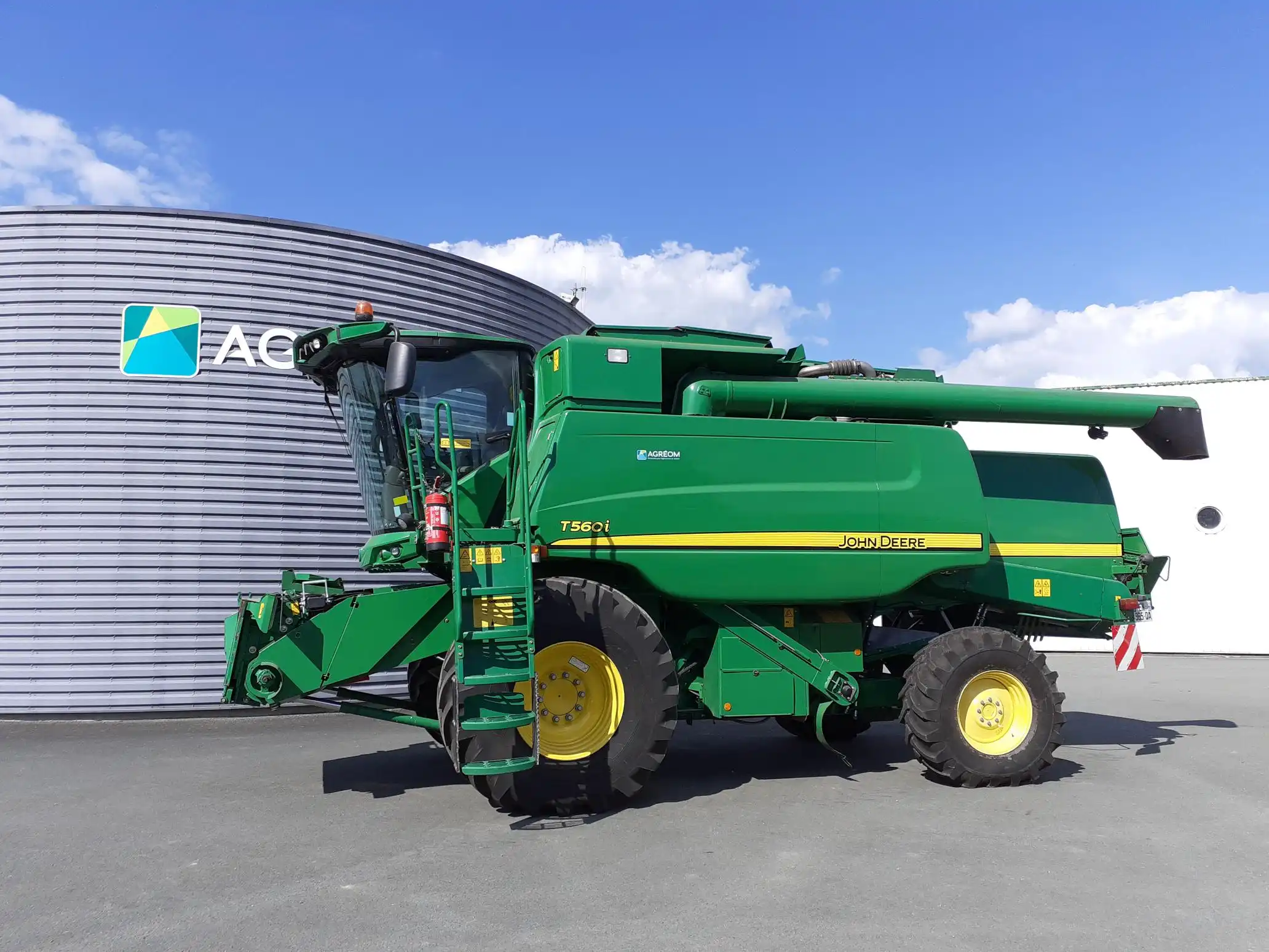 Photo JOHN DEERE T560