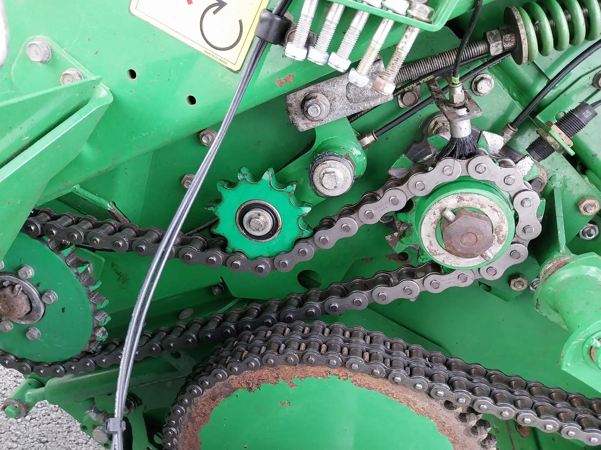 Image JOHN DEERE ROUND BALLER 864 BALETRACK PLU