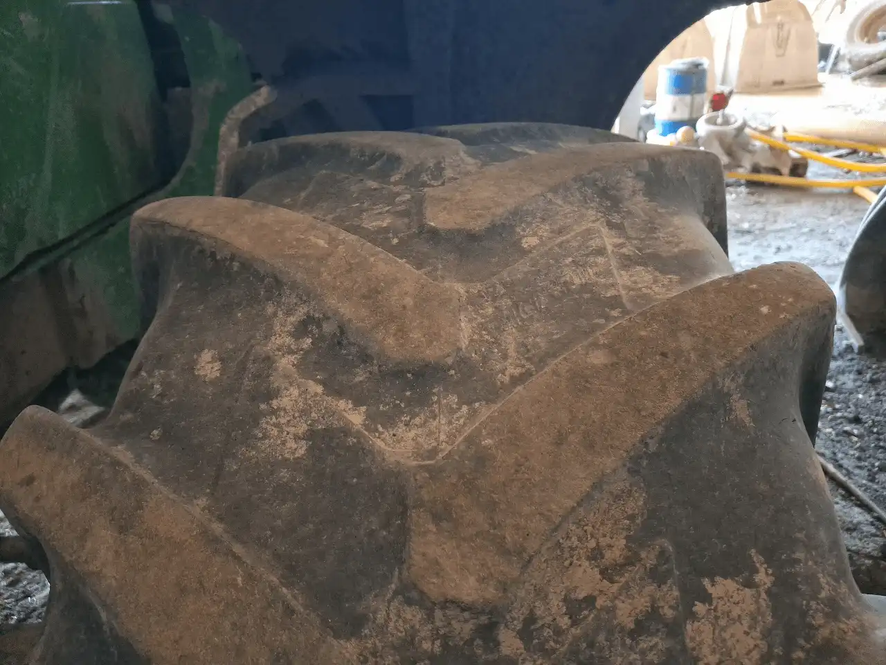Image JOHN DEERE 6110R