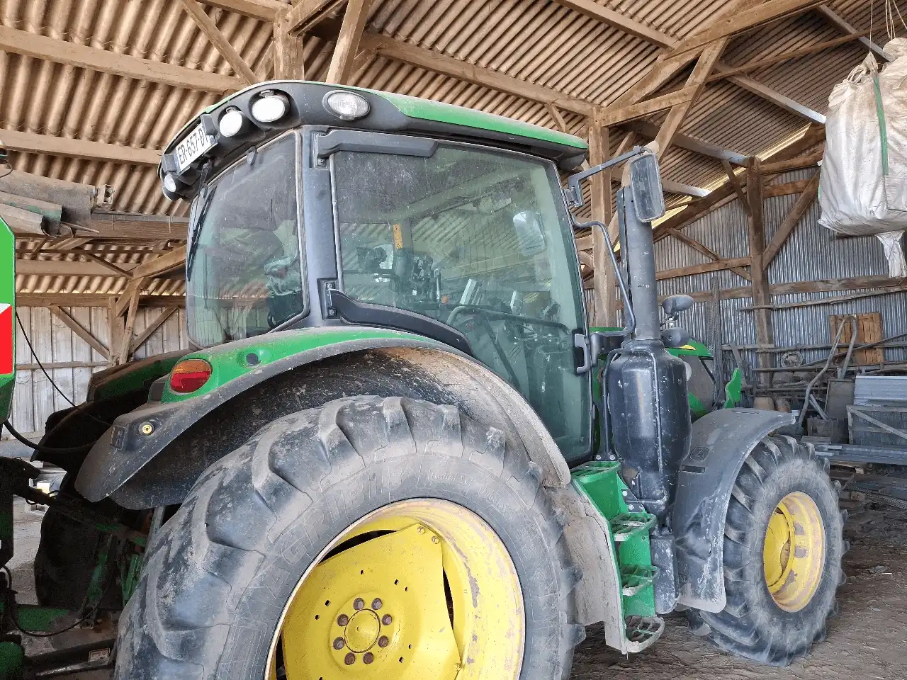 Image JOHN DEERE 6110R