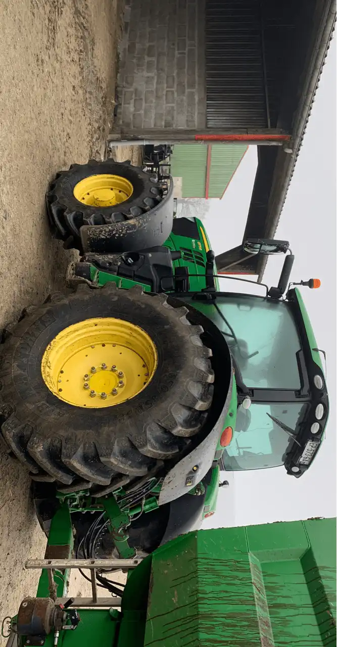 Image JOHN DEERE 6175R