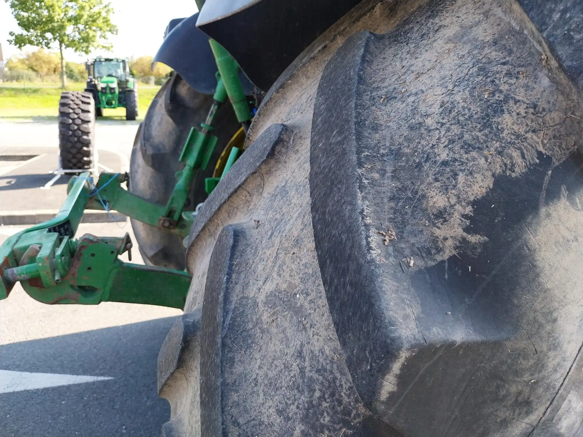 Image JOHN DEERE TRACTEUR JOHN DEERE 6145R