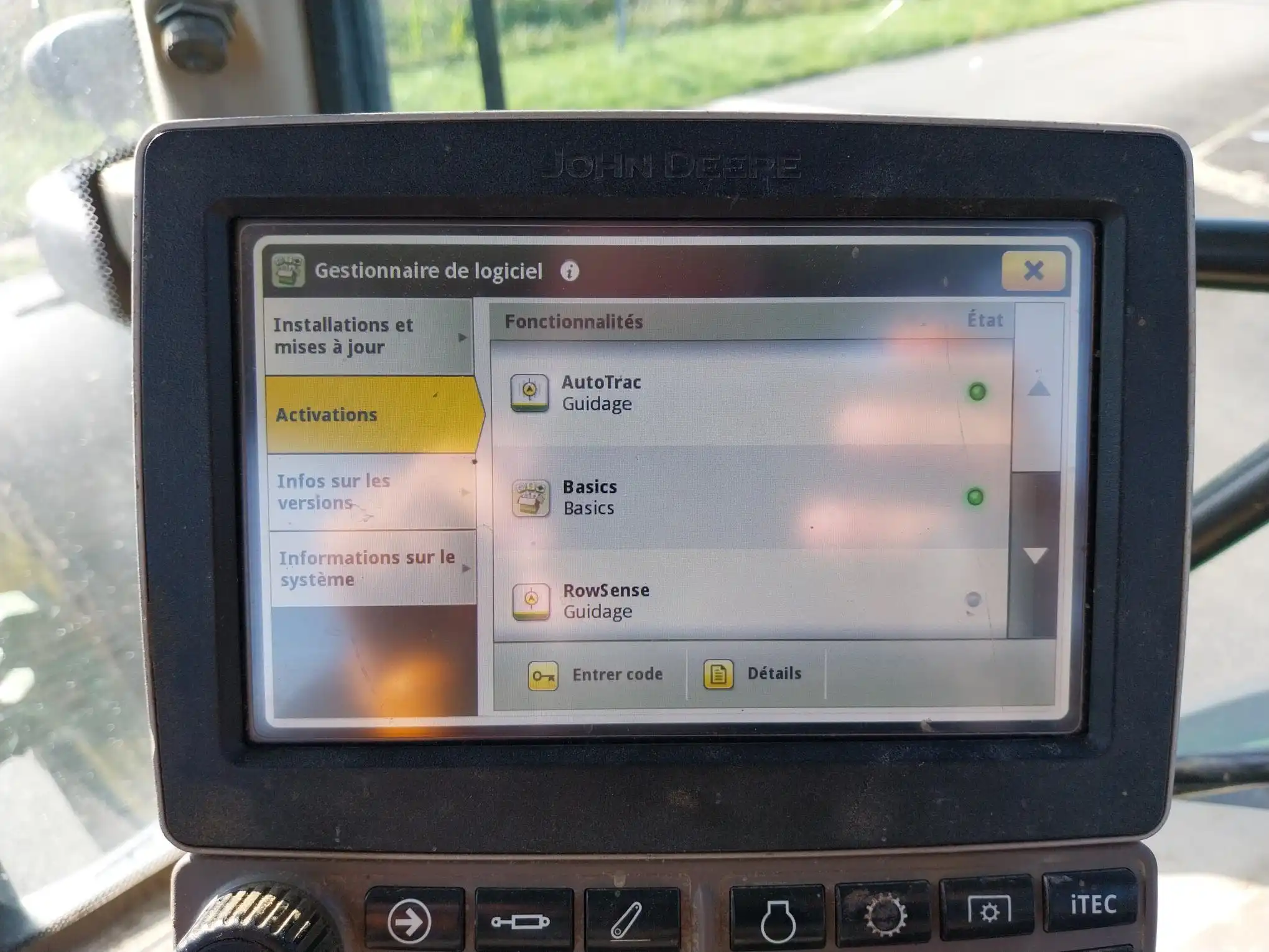 Image JOHN DEERE TRACTEUR JOHN DEERE 6145R