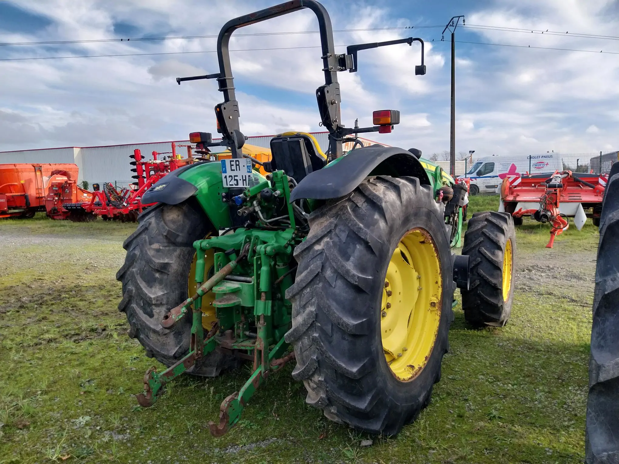 Image JOHN DEERE 5085M CADRE