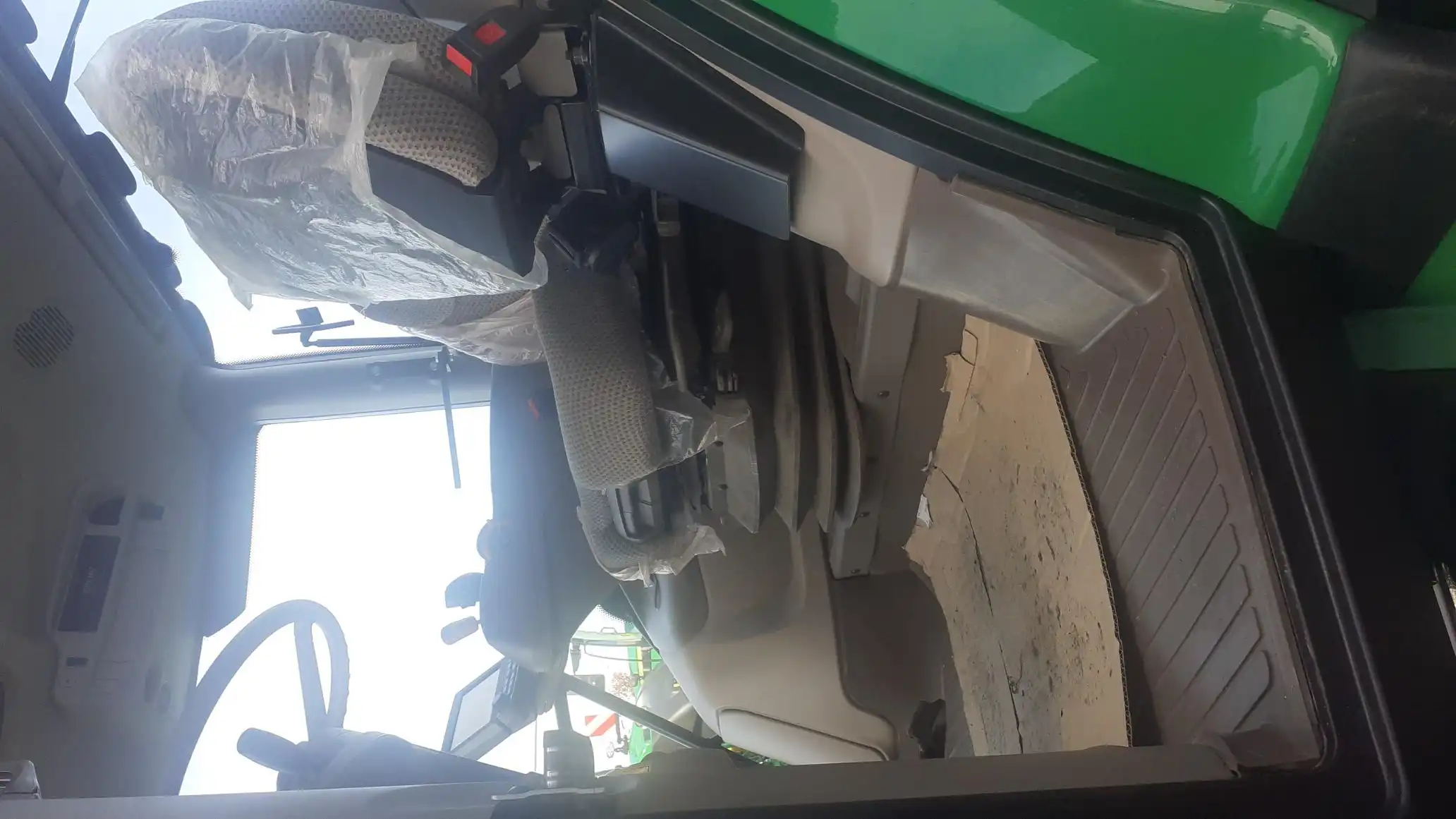 Image JOHN DEERE 6110R
