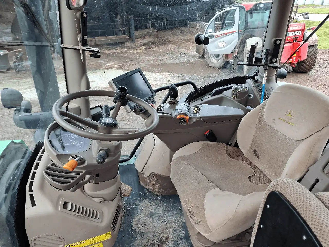 Image JOHN DEERE 6145R