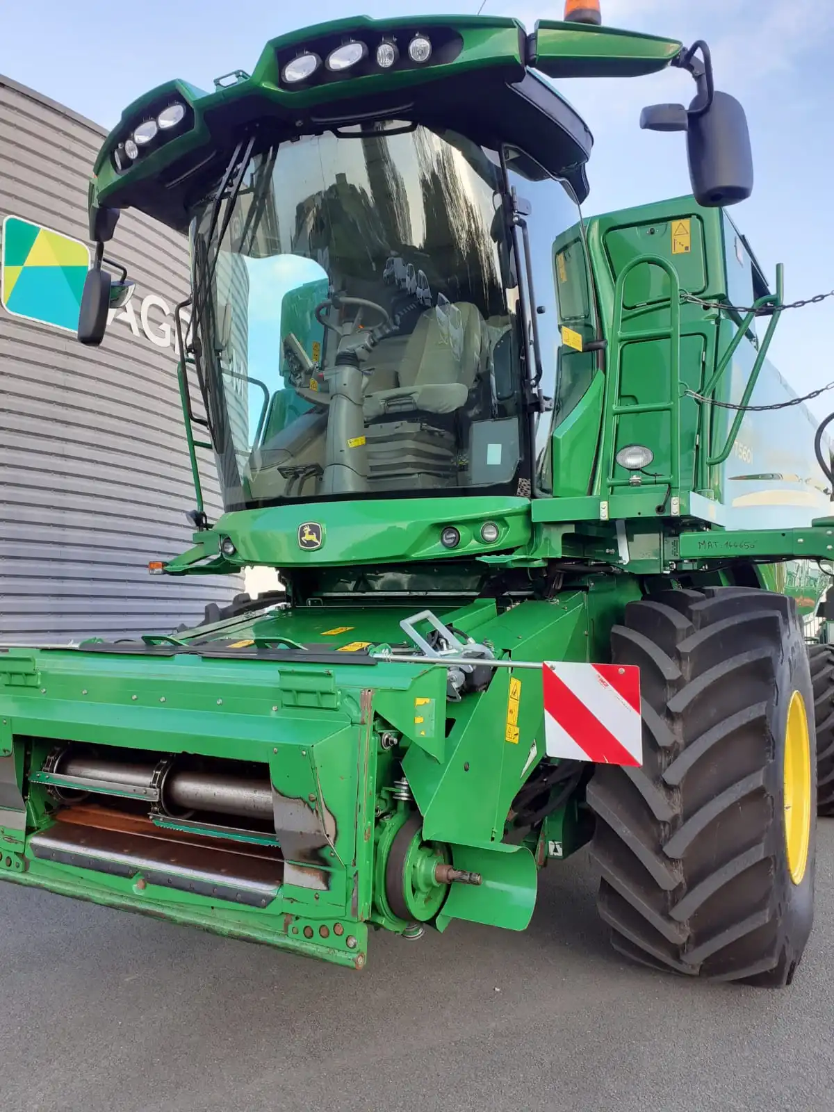Photo JOHN DEERE T560 (AM18)