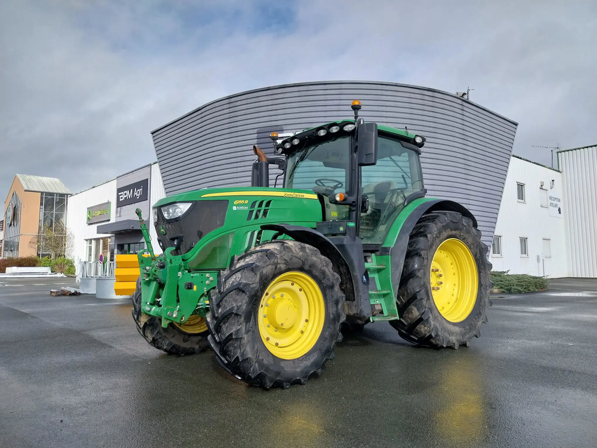 Photo JOHN DEERE 6155R