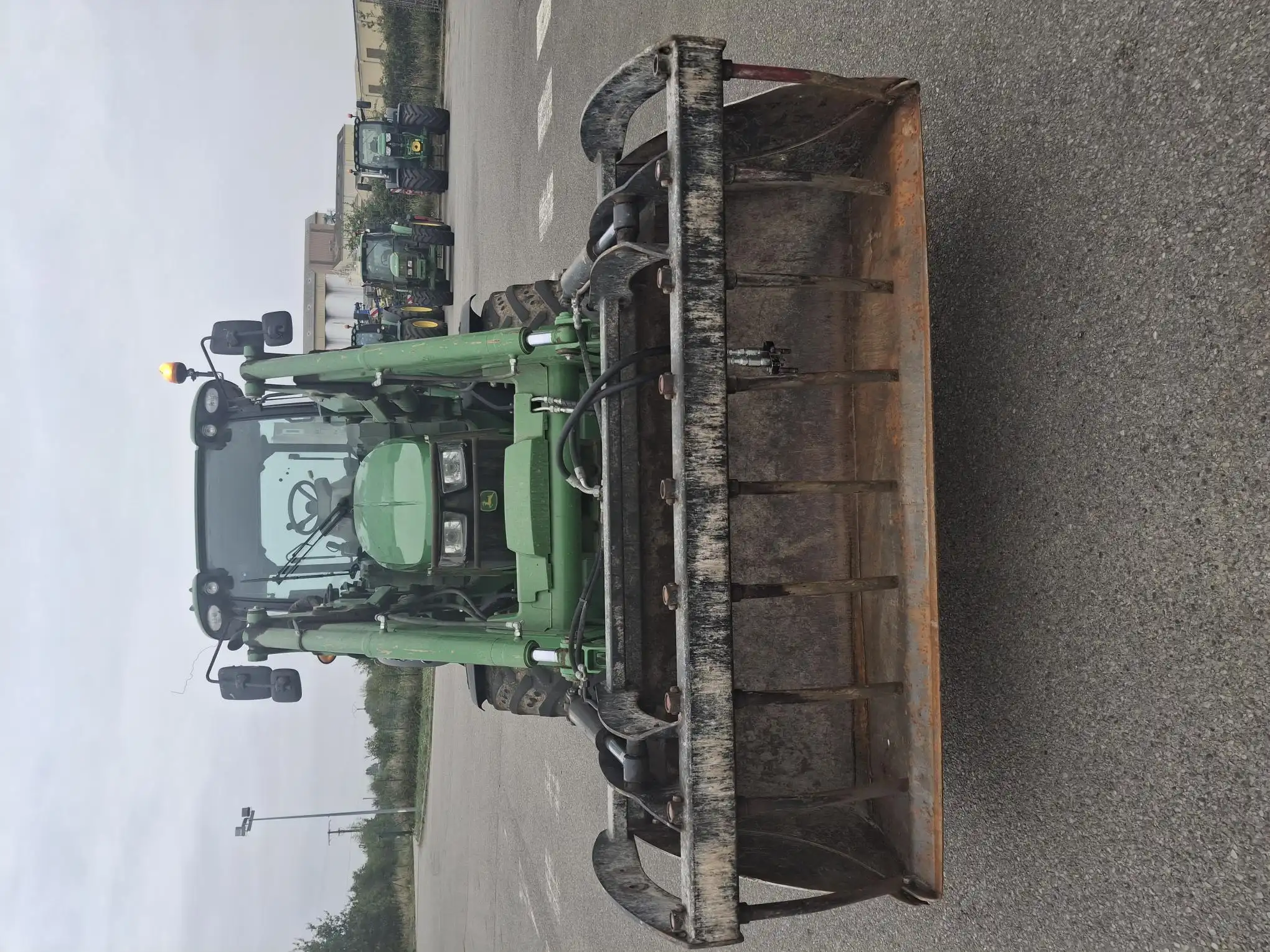 Image JOHN DEERE 5100R MY17