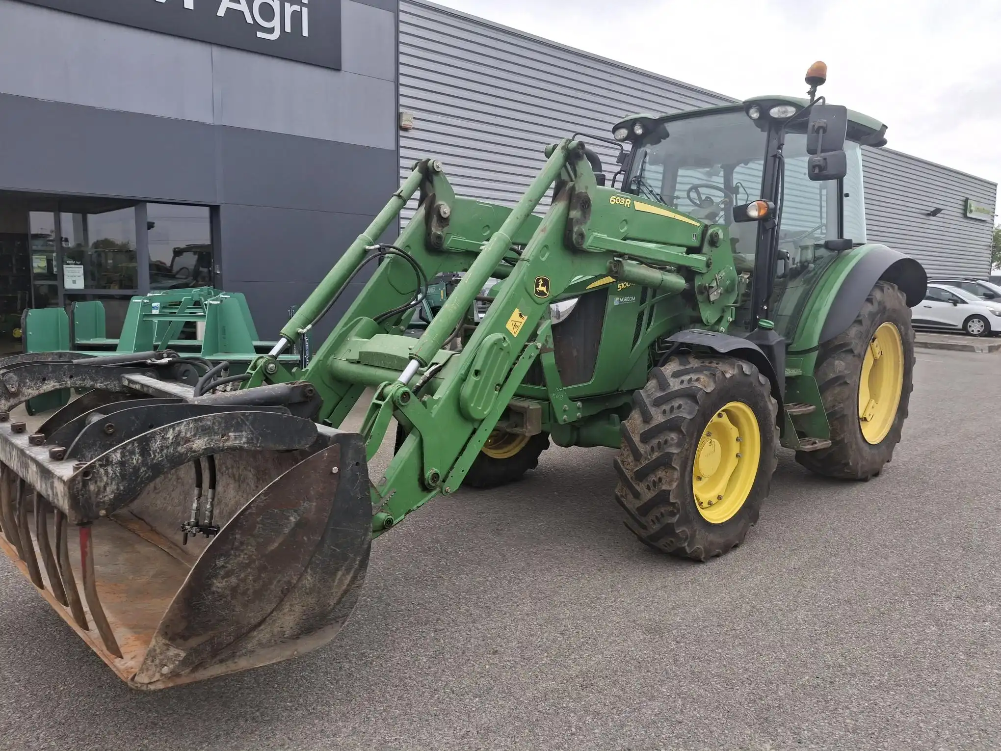 Image JOHN DEERE 5100R MY17