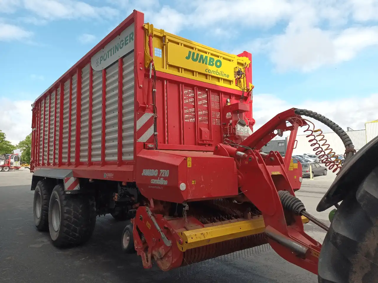 Image POTTINGER JUMBO 7210L COMBILINE 72M3
