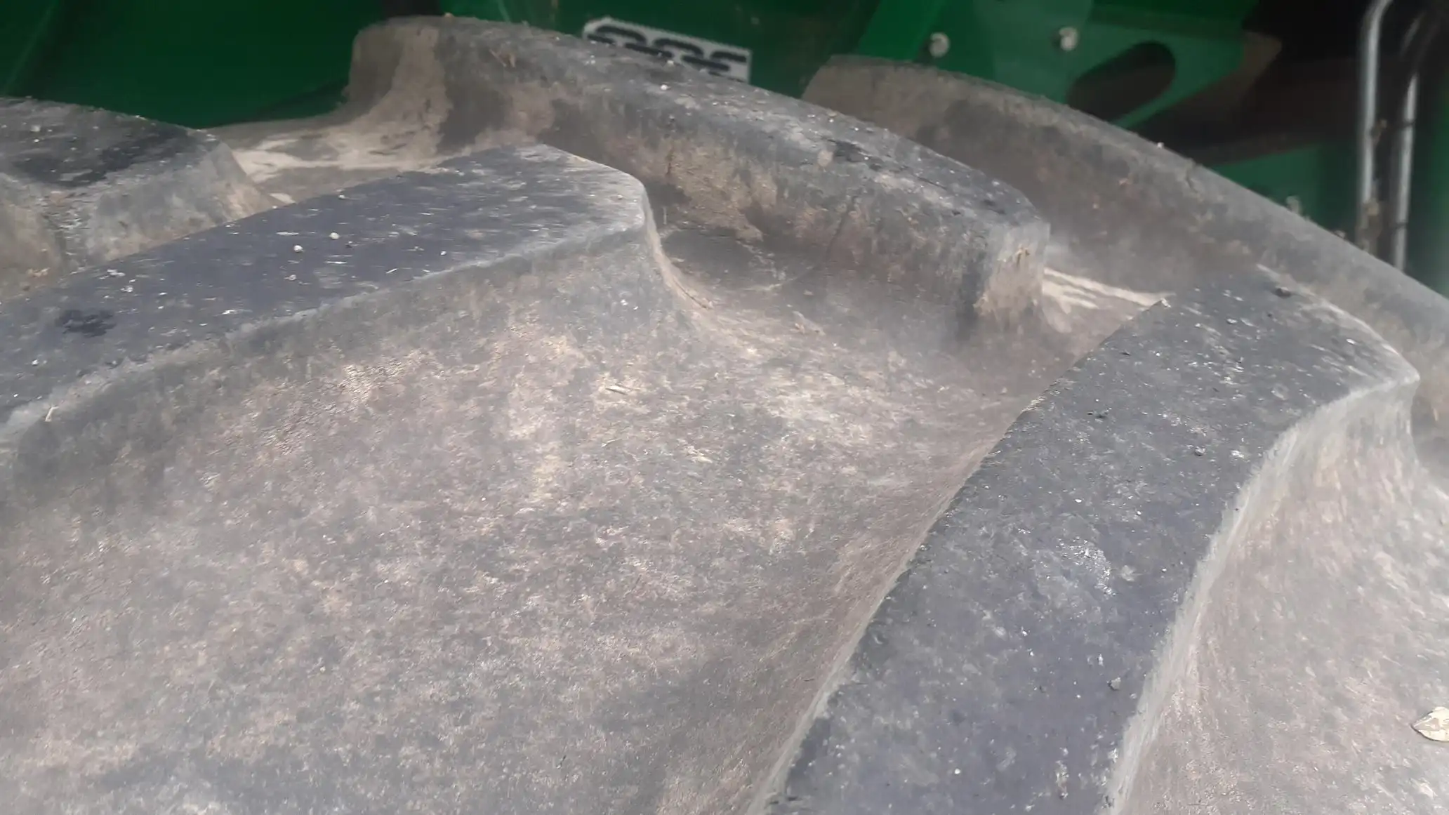 Image JOHN DEERE T560