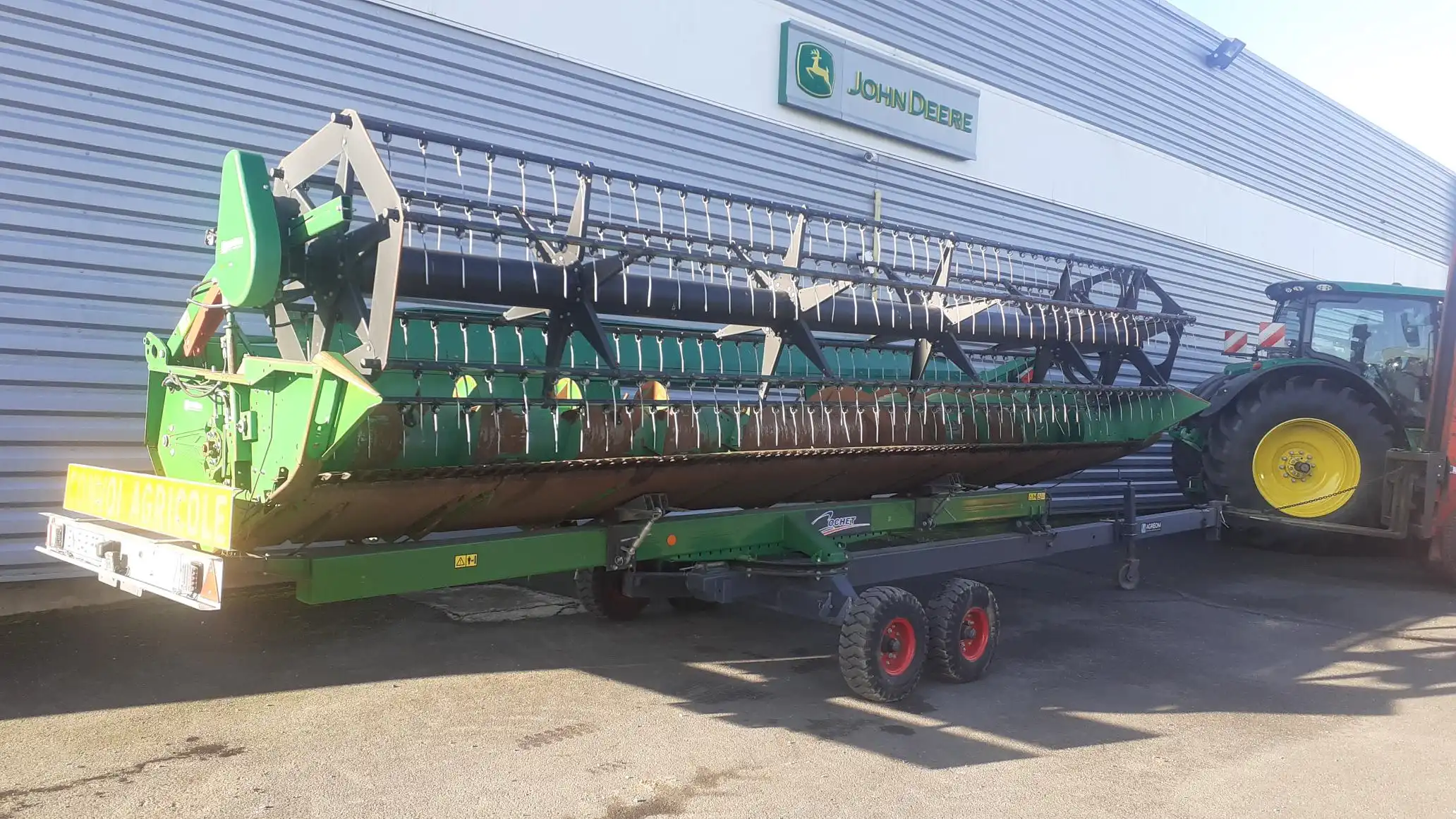 Image JOHN DEERE T560