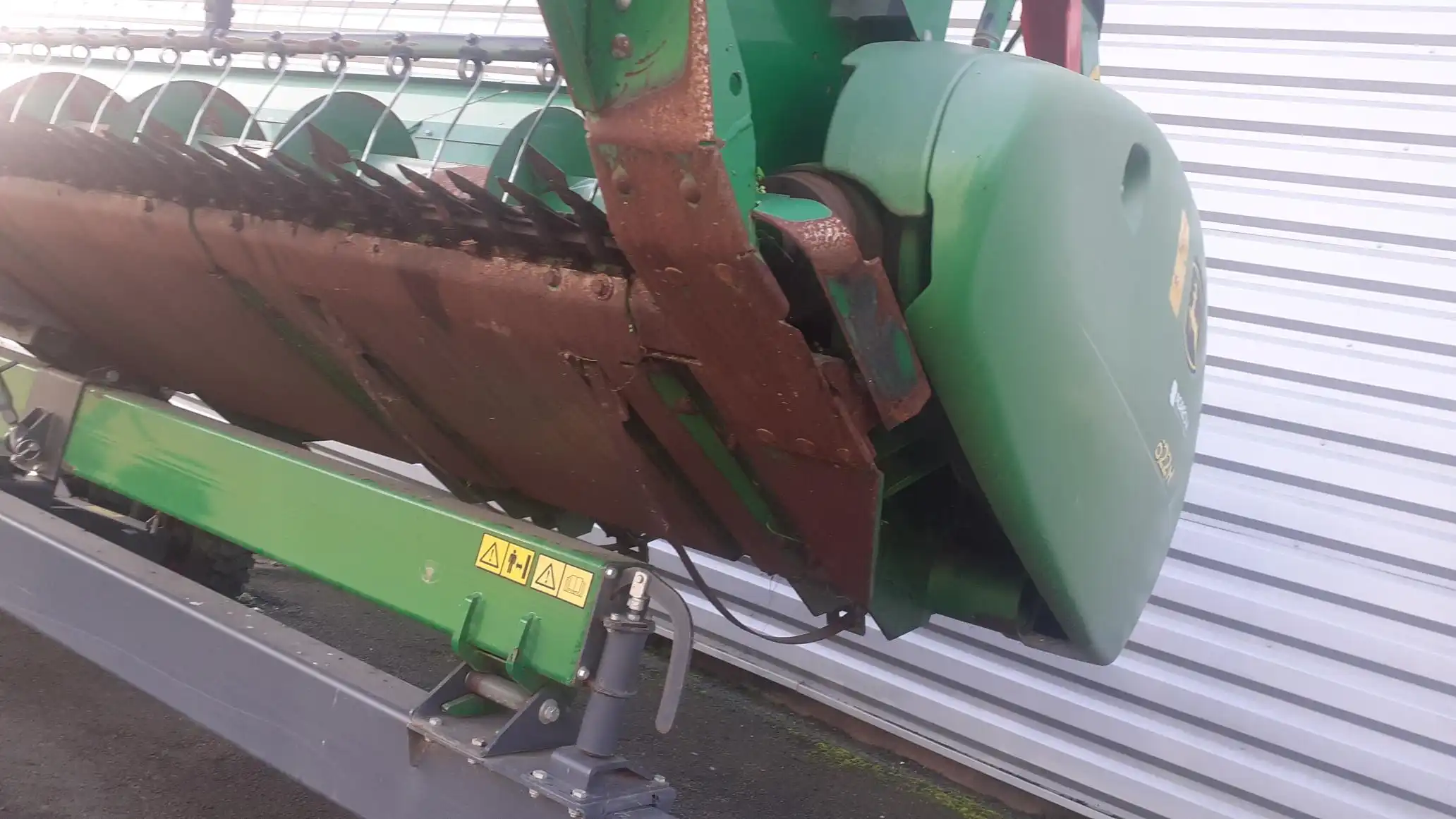 Image JOHN DEERE T560