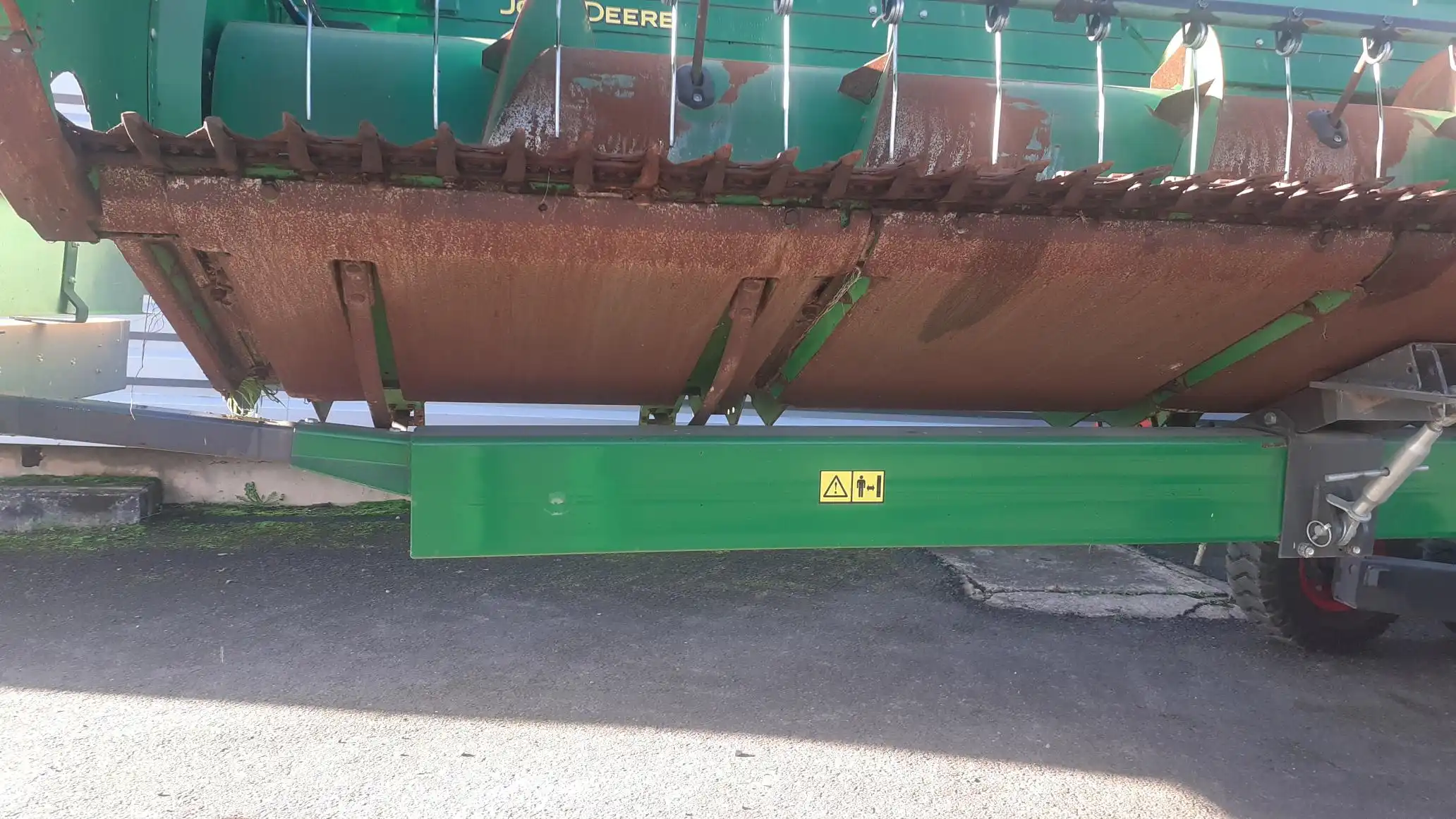 Image JOHN DEERE T560