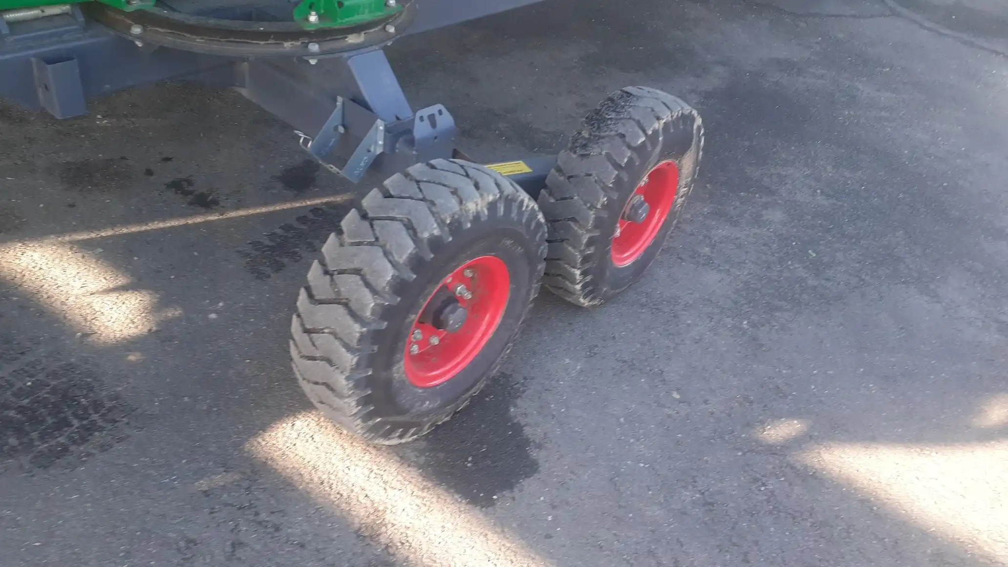 Image JOHN DEERE T560