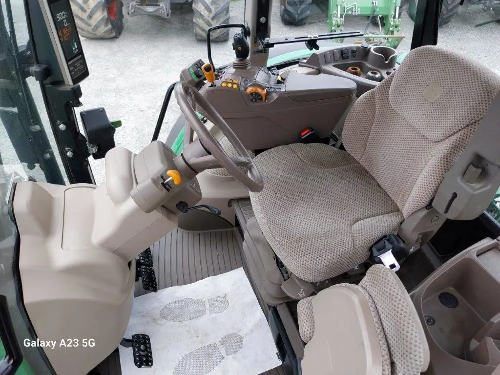 Image JOHN DEERE 5100R