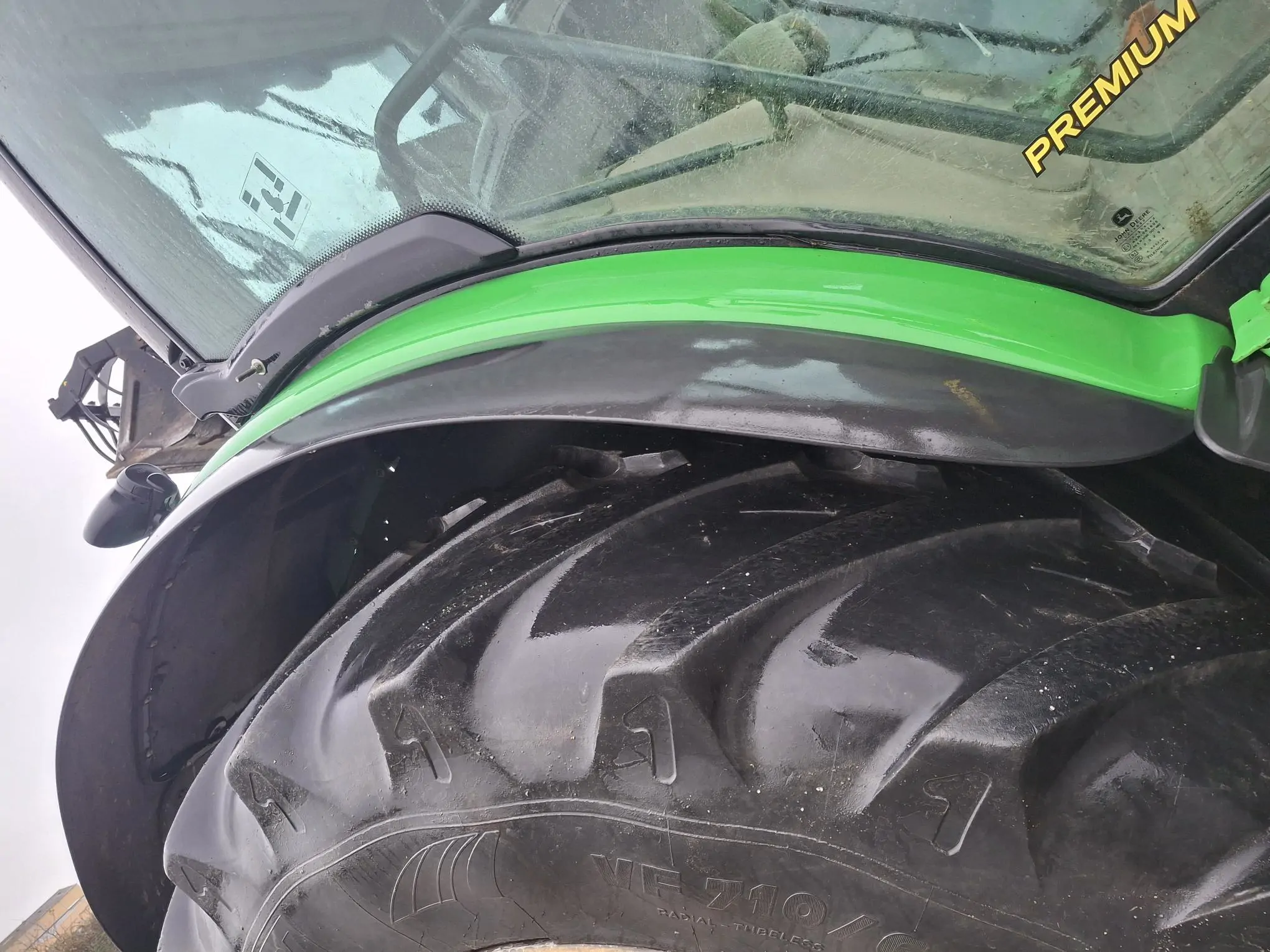 Image JOHN DEERE 6145R