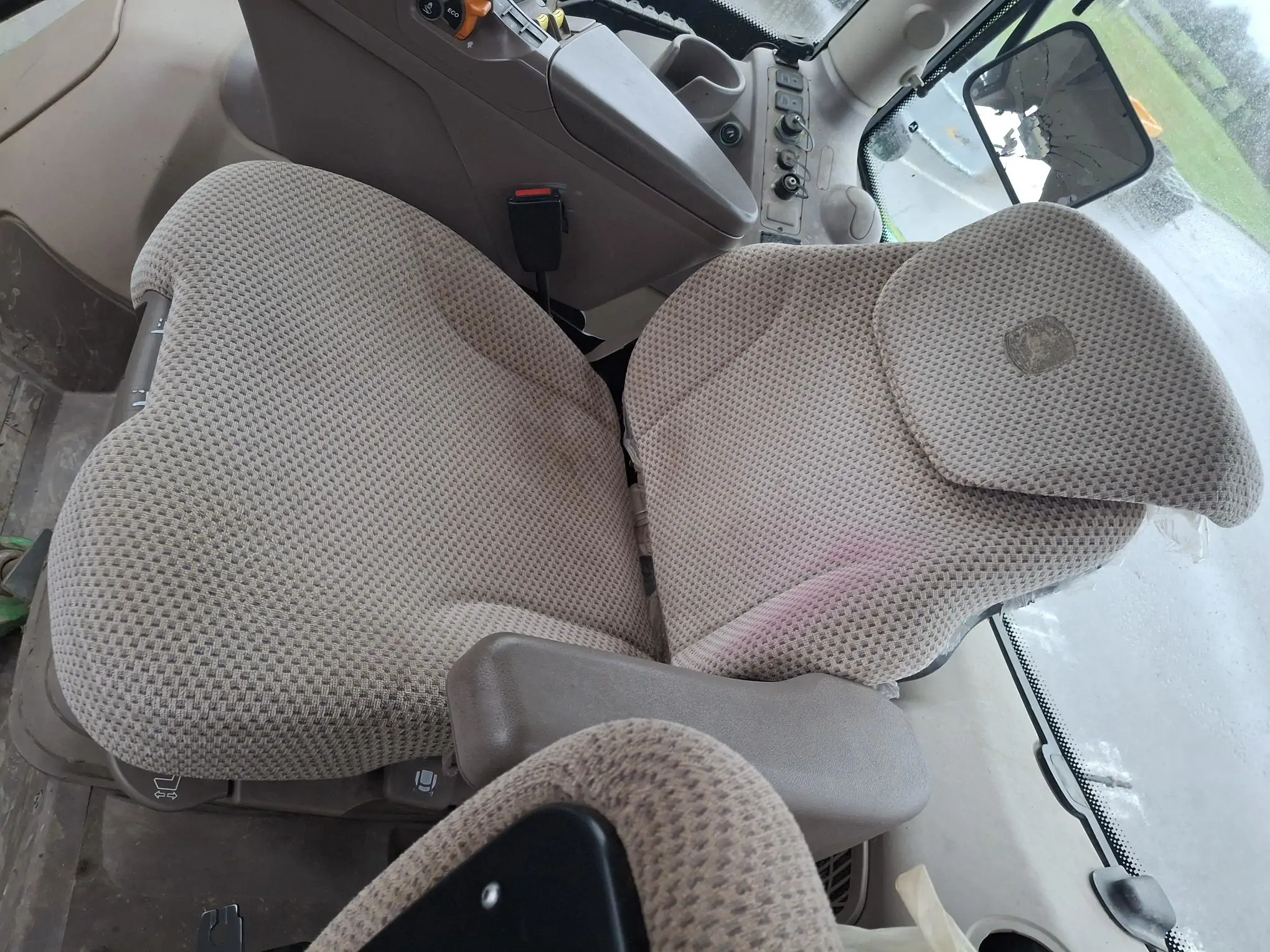 Image JOHN DEERE 6145R