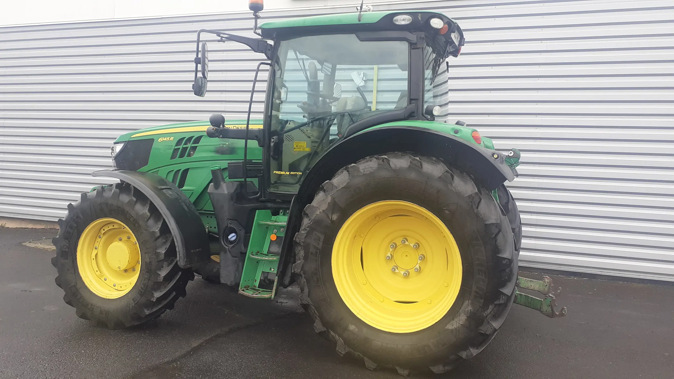 Image JOHN DEERE 6145R