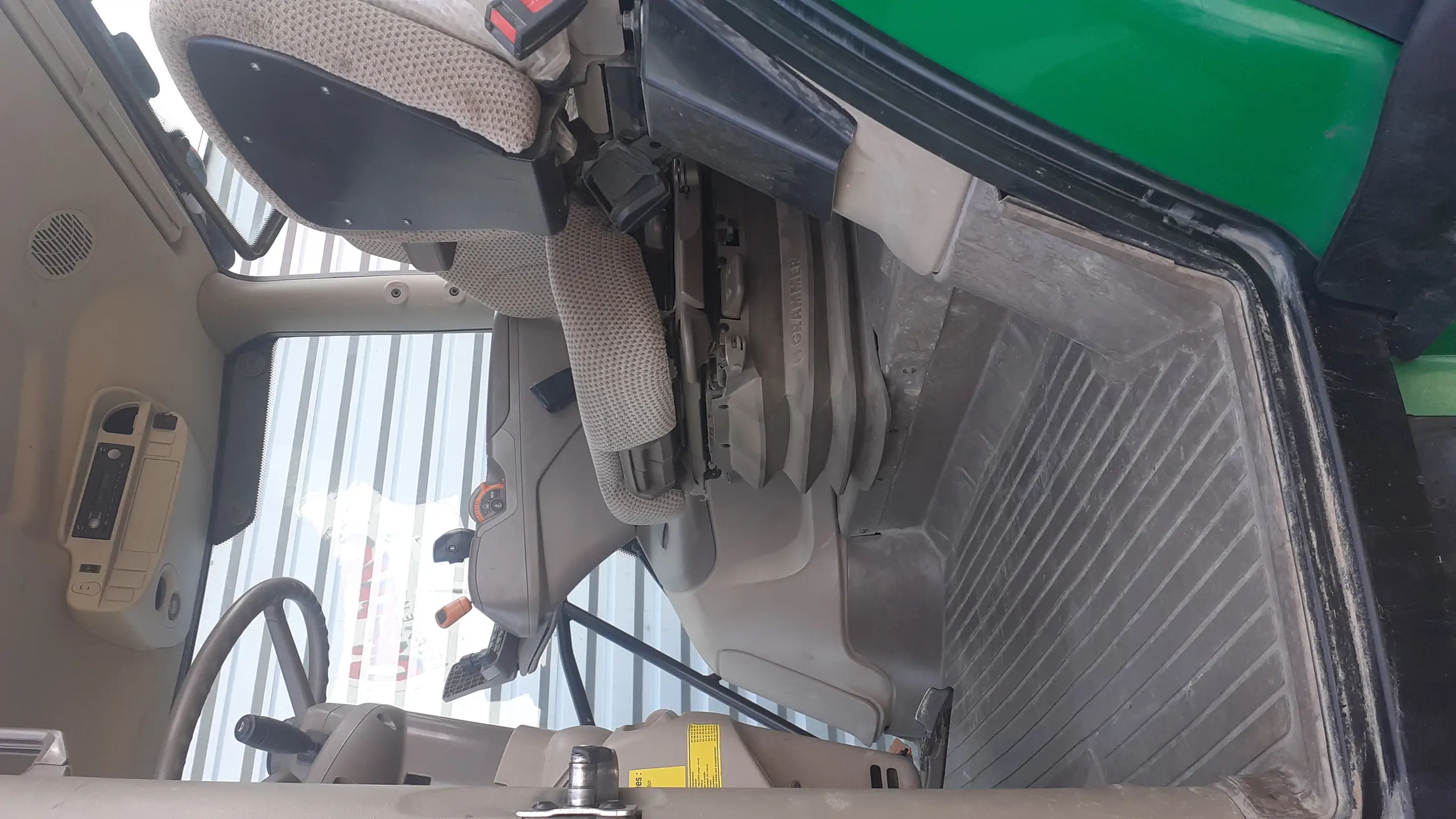 Image JOHN DEERE 6145R