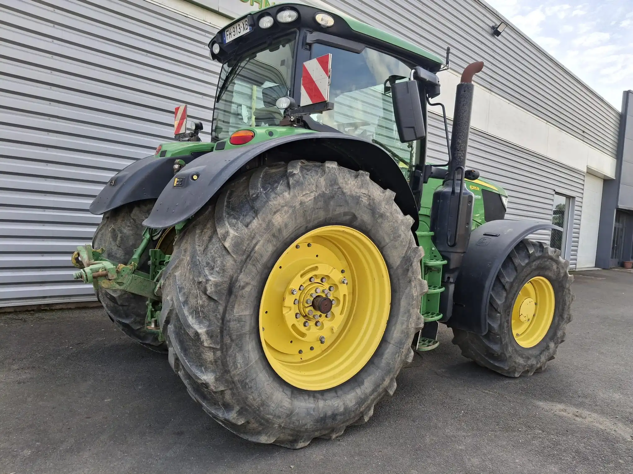 Image JOHN DEERE 6215R