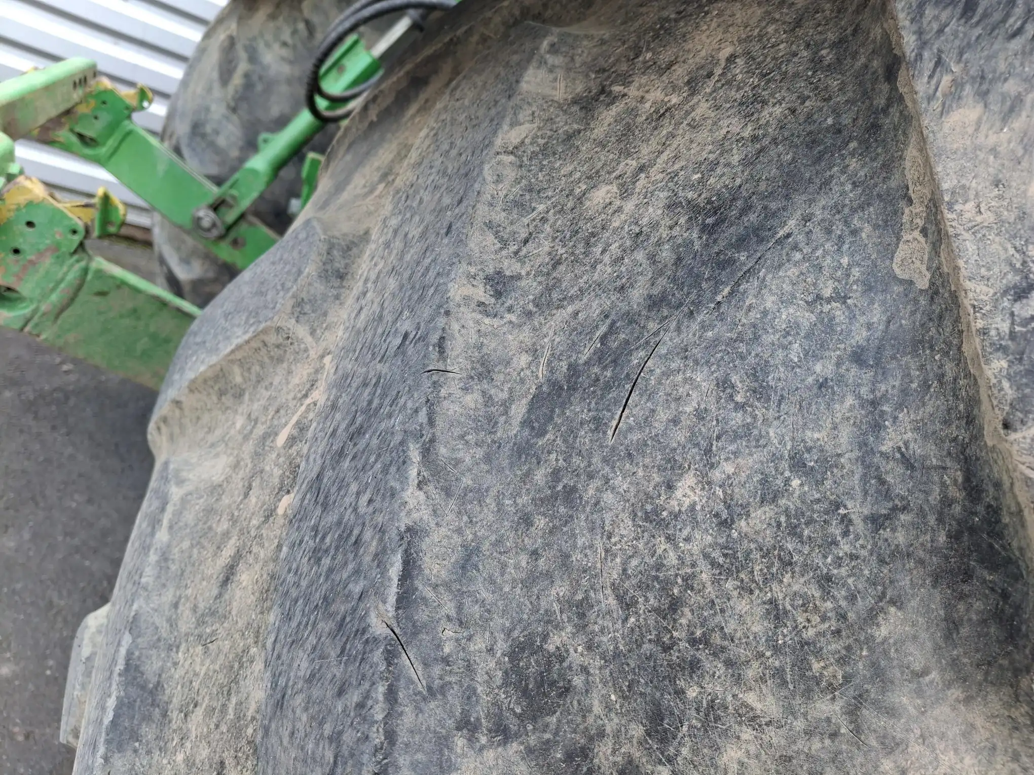 Image JOHN DEERE 6215R
