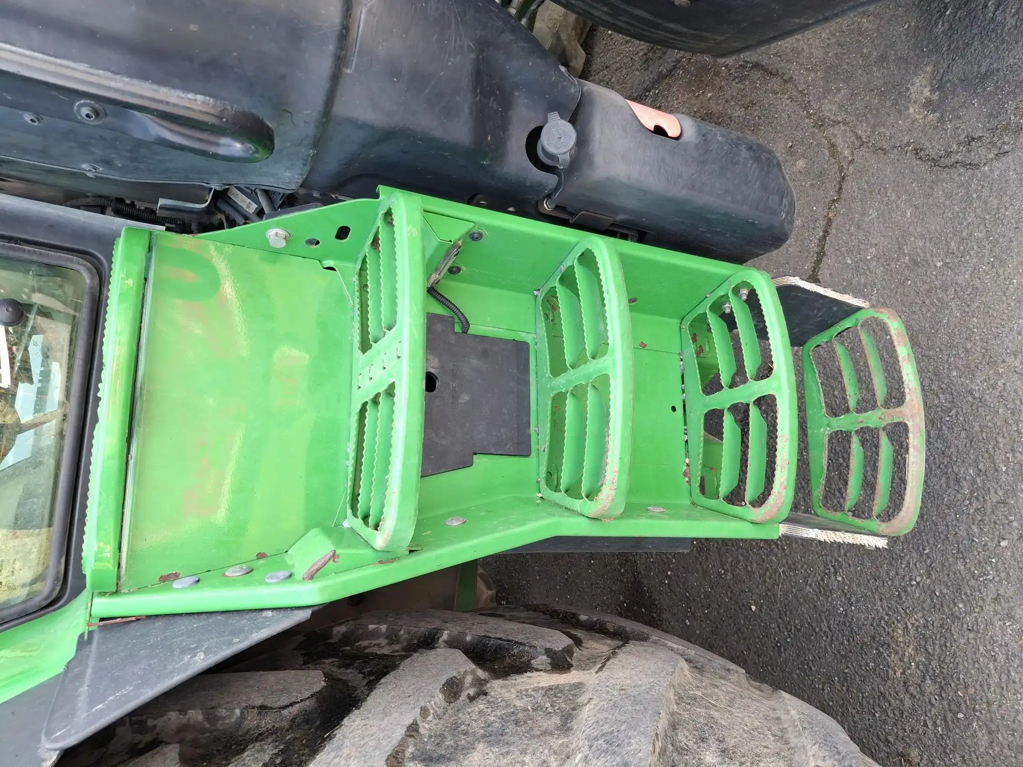 Image JOHN DEERE 6215R