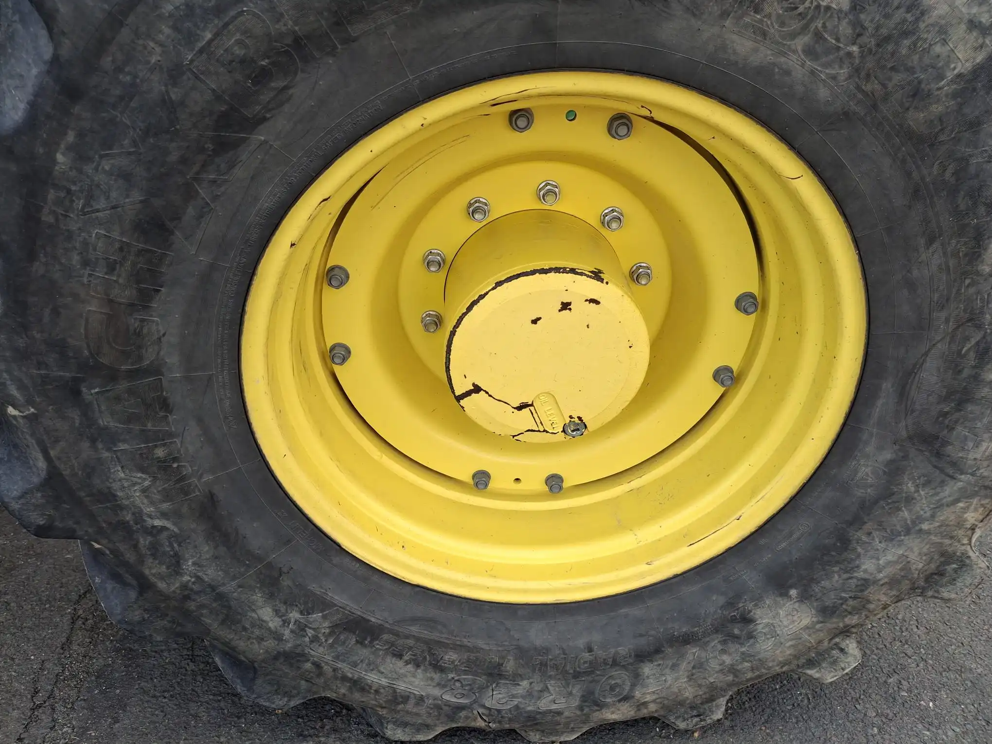 Image JOHN DEERE 6215R