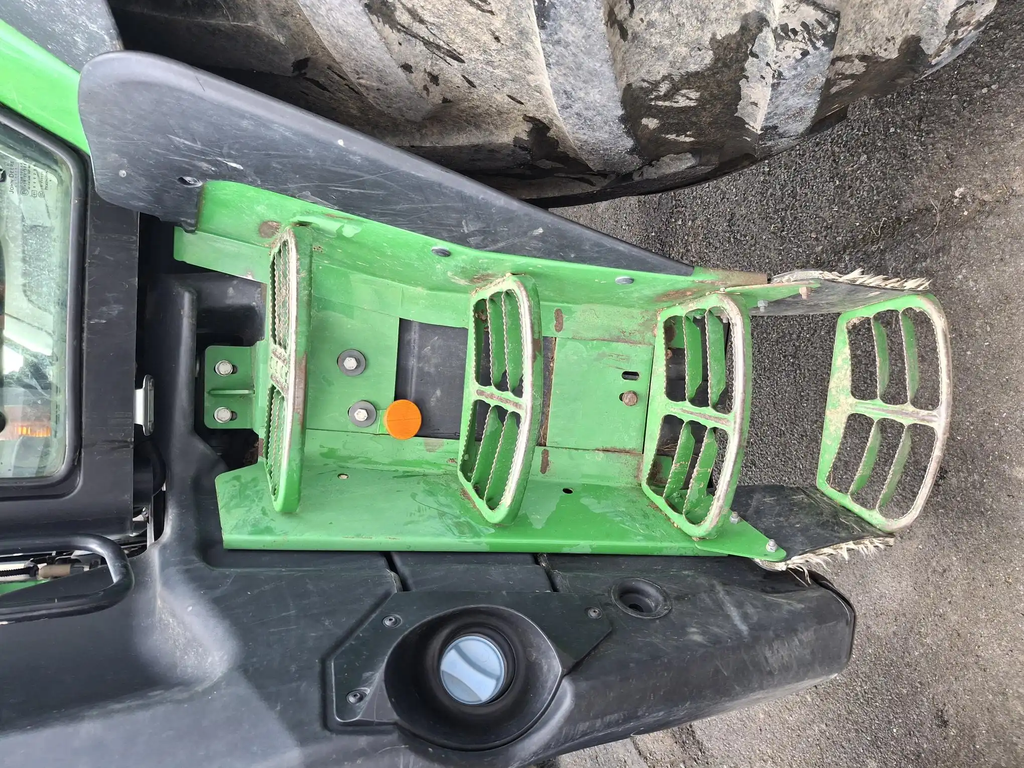 Image JOHN DEERE 6215R
