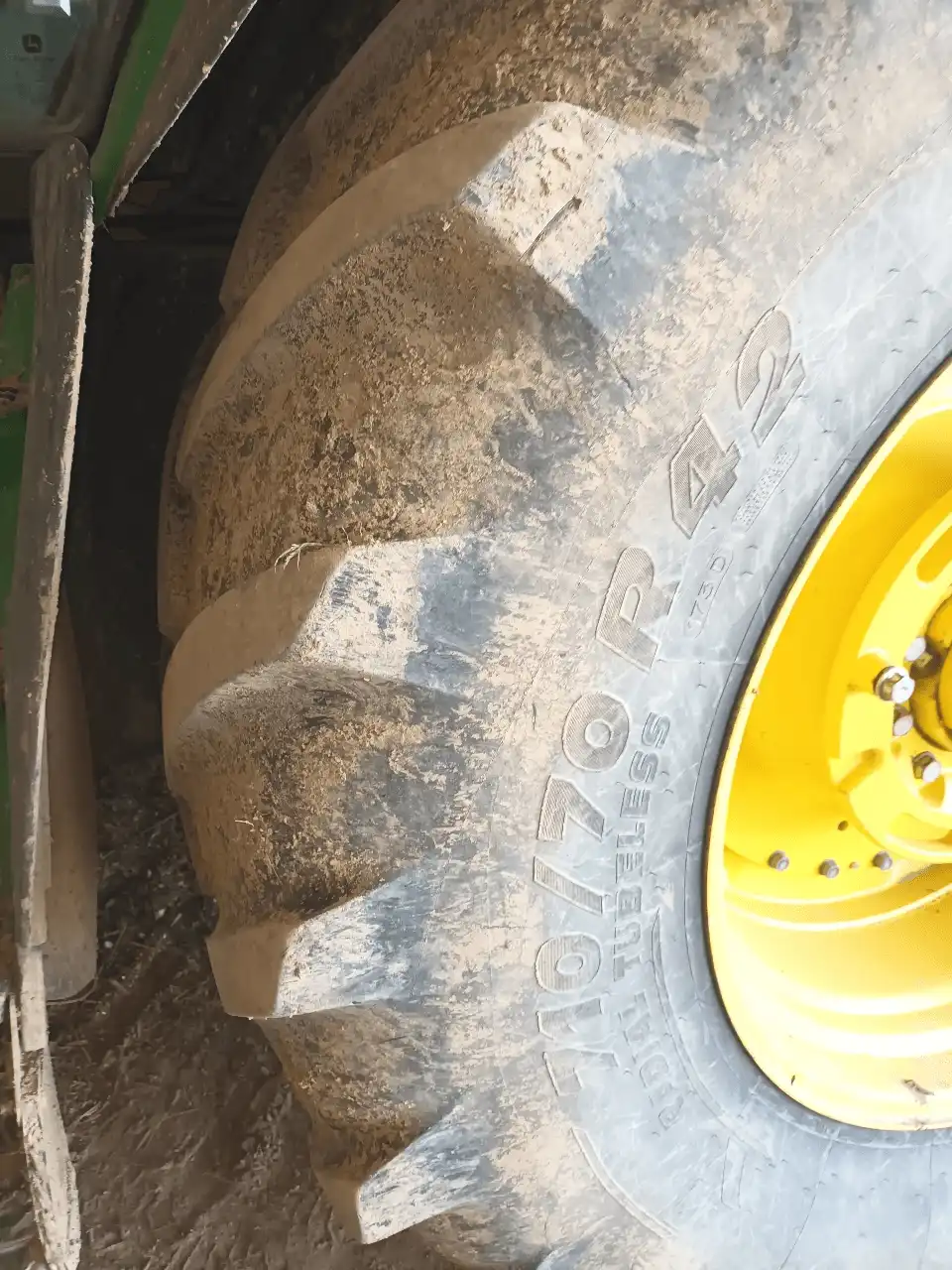 Image JOHN DEERE 6215R
