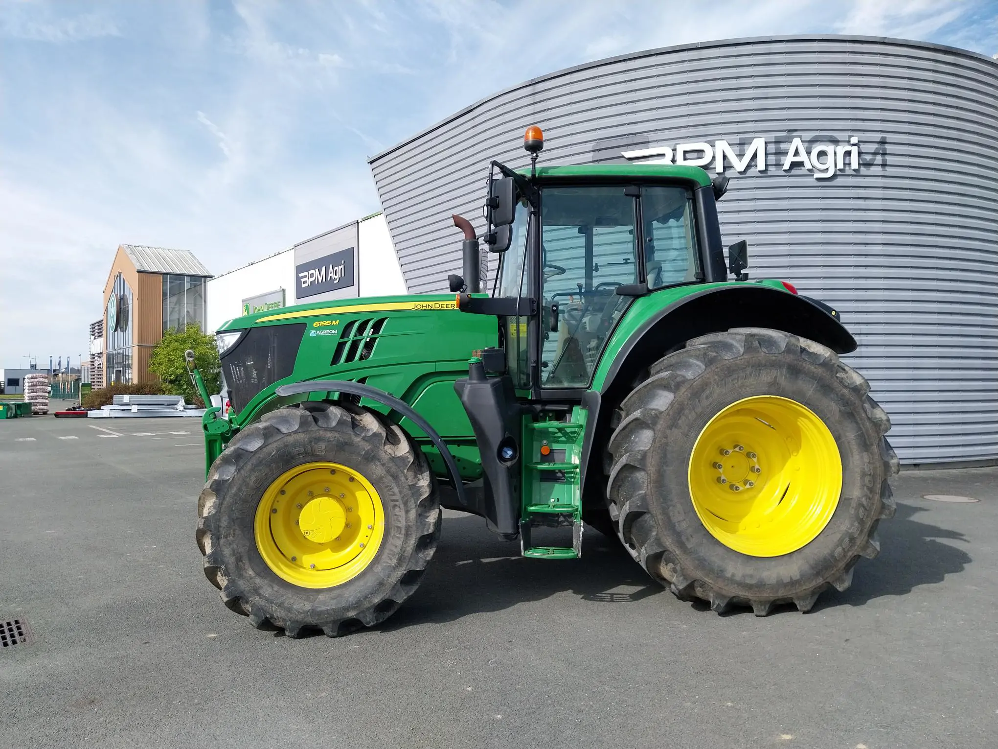 Image JOHN DEERE 6195M