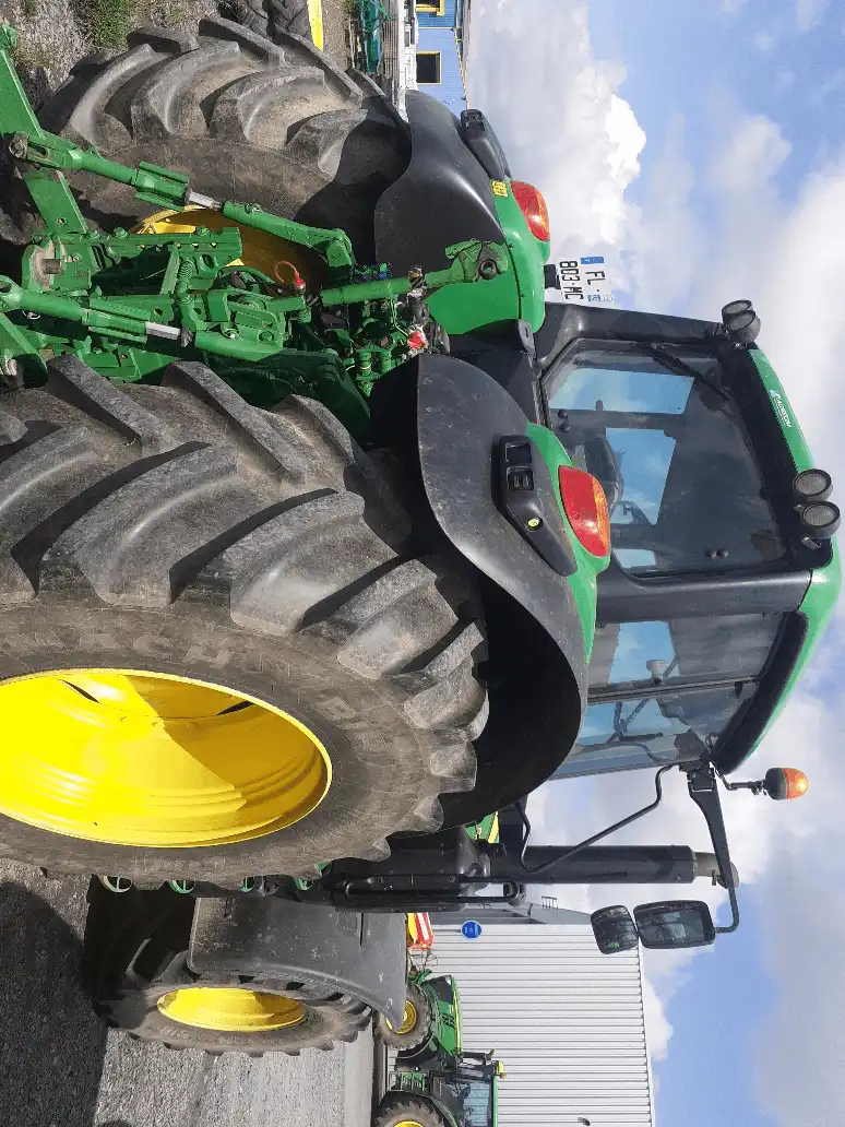 Image JOHN DEERE 6175M