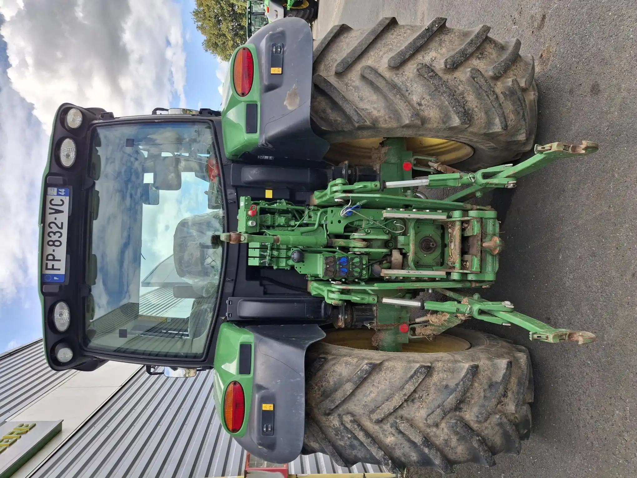 Image JOHN DEERE 6120R