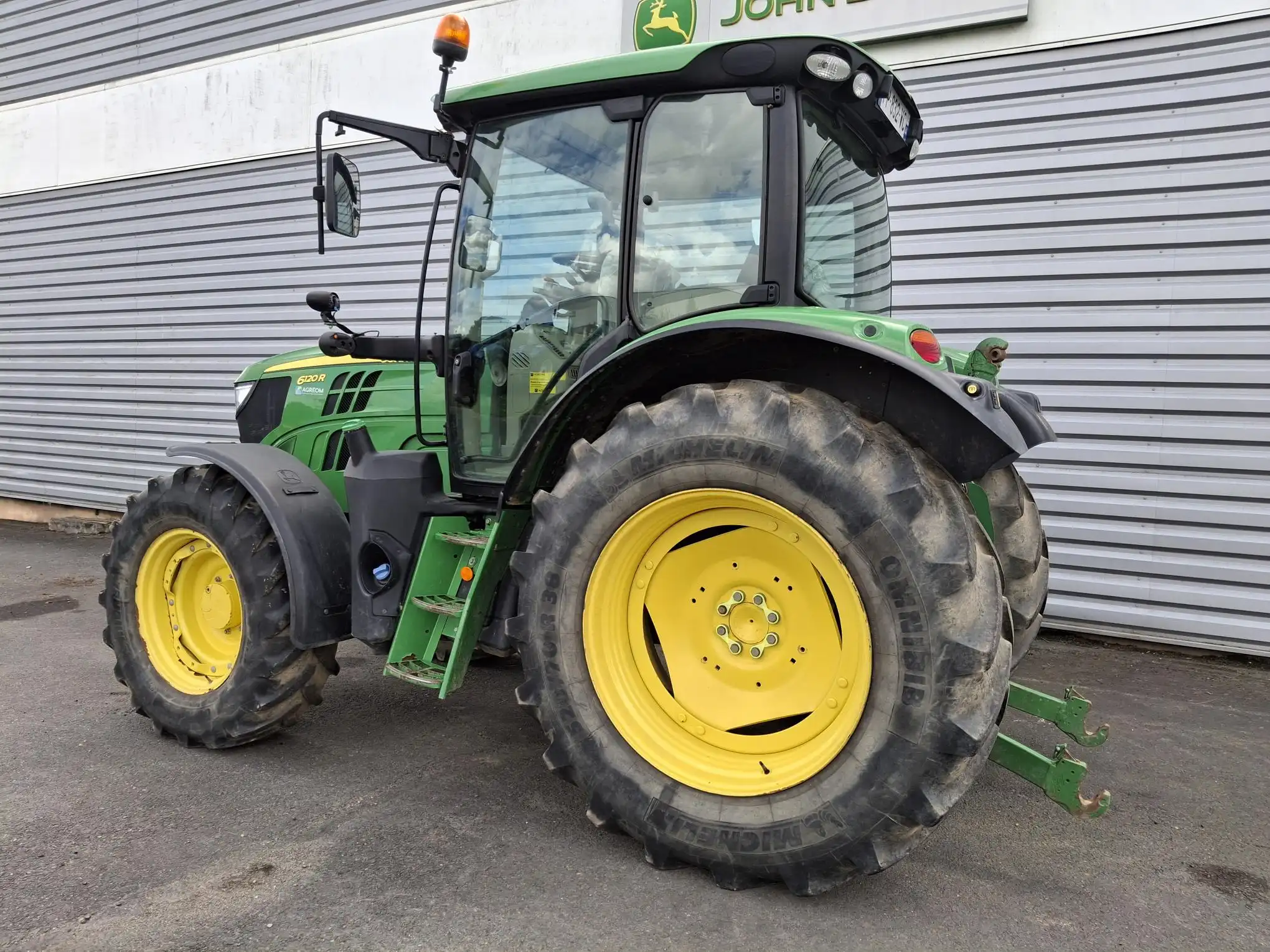 Image JOHN DEERE 6120R