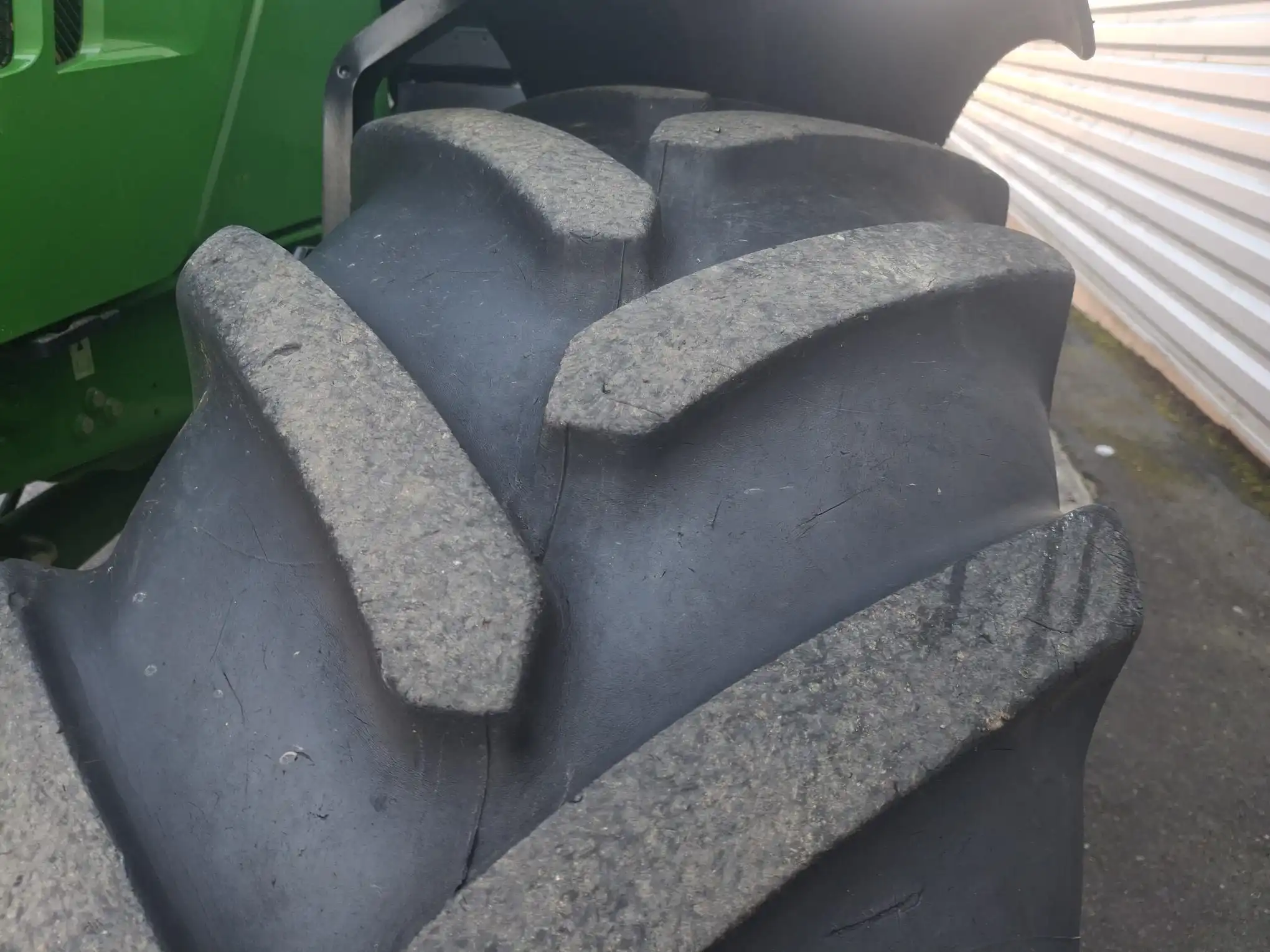 Image JOHN DEERE 6120R