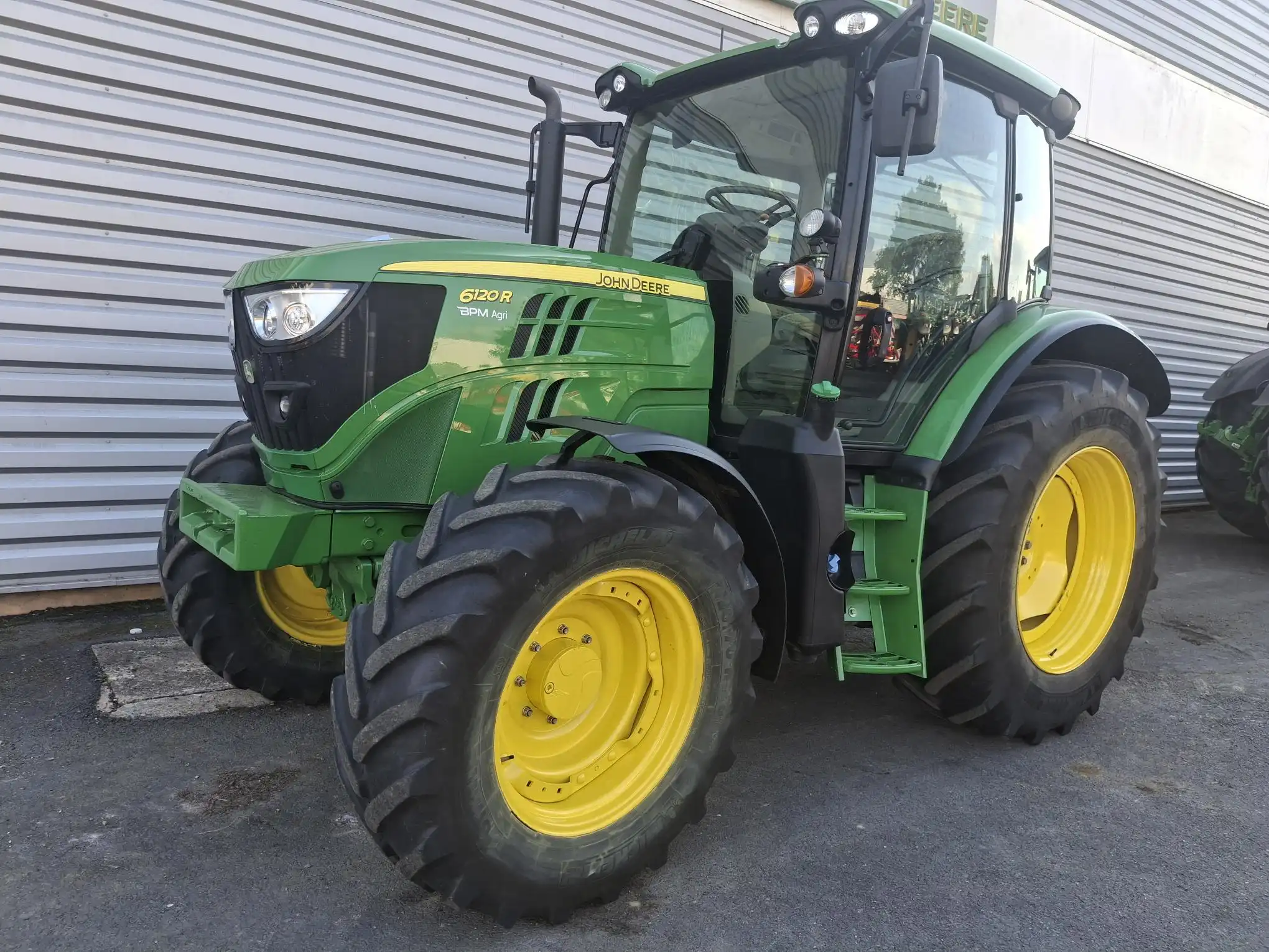 Image JOHN DEERE 6120R