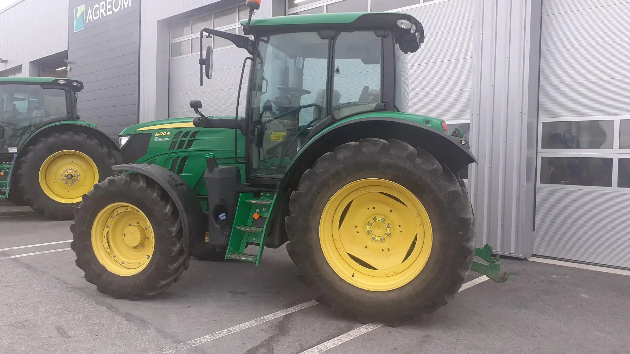 Image JOHN DEERE 6120R