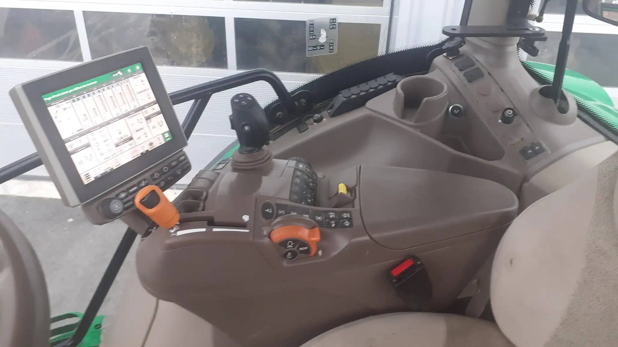 Image JOHN DEERE 6120R