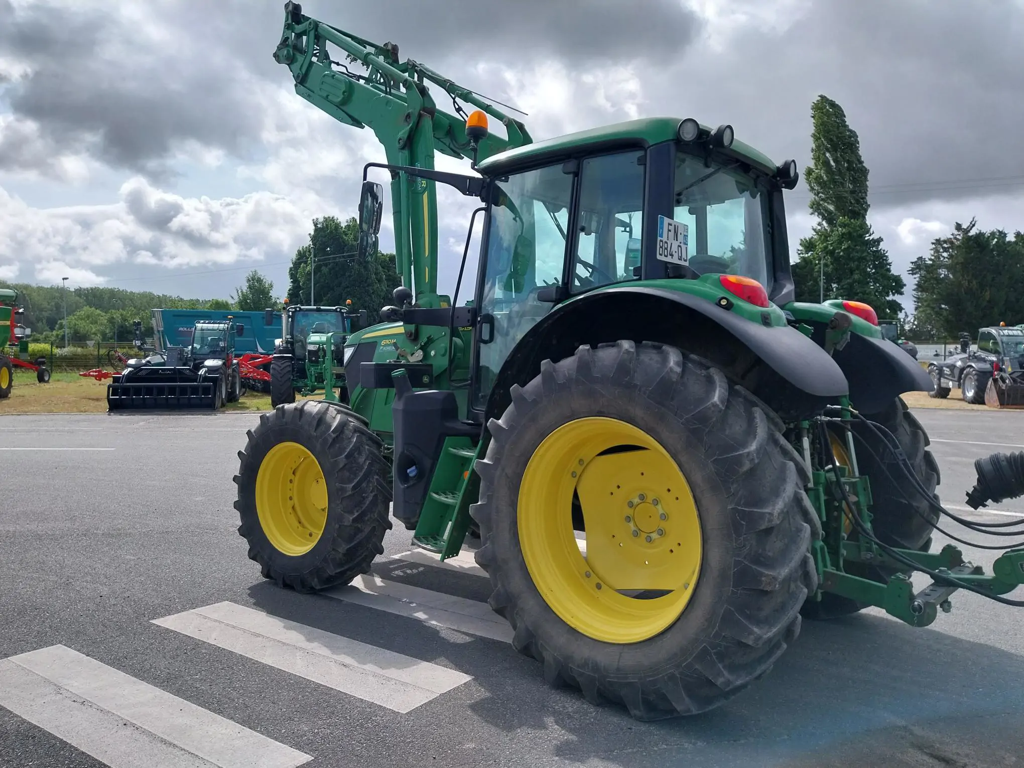 Image JOHN DEERE 6110M